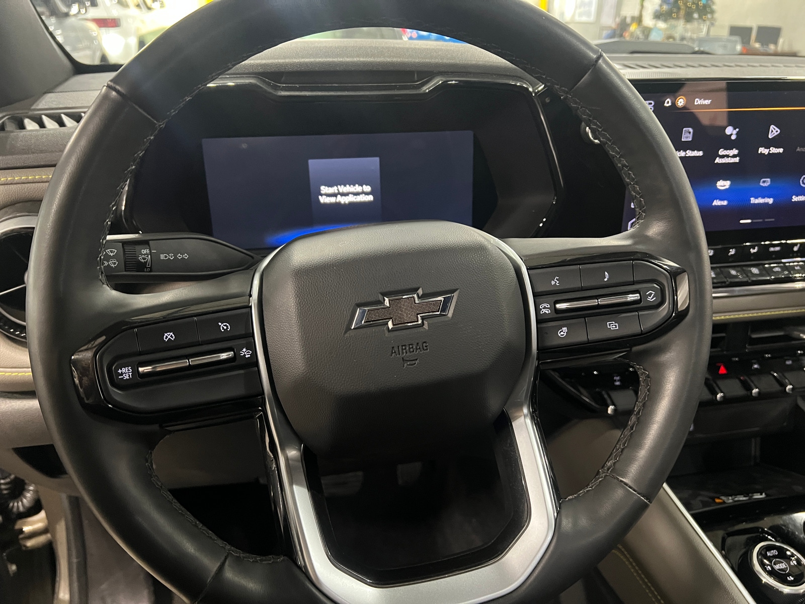 Thumbnail: 2024 Chevrolet Colorado - 4