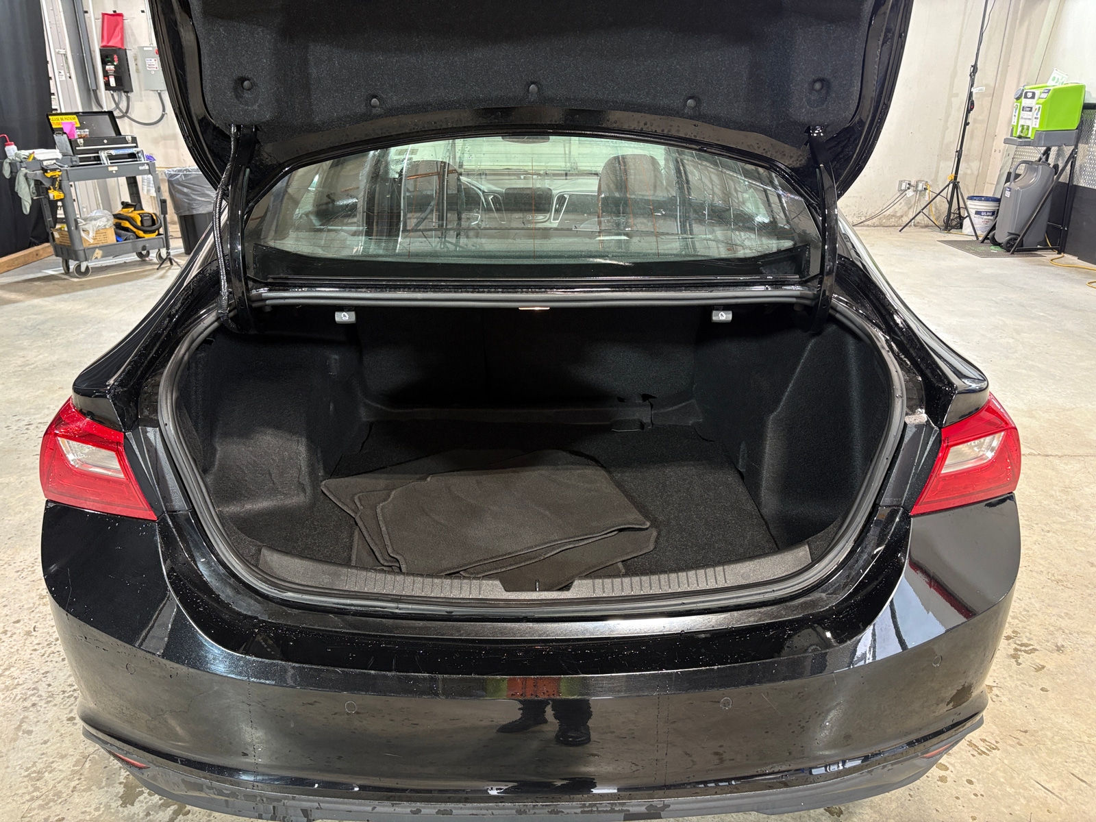 Thumbnail: 2024 Chevrolet Malibu - 7