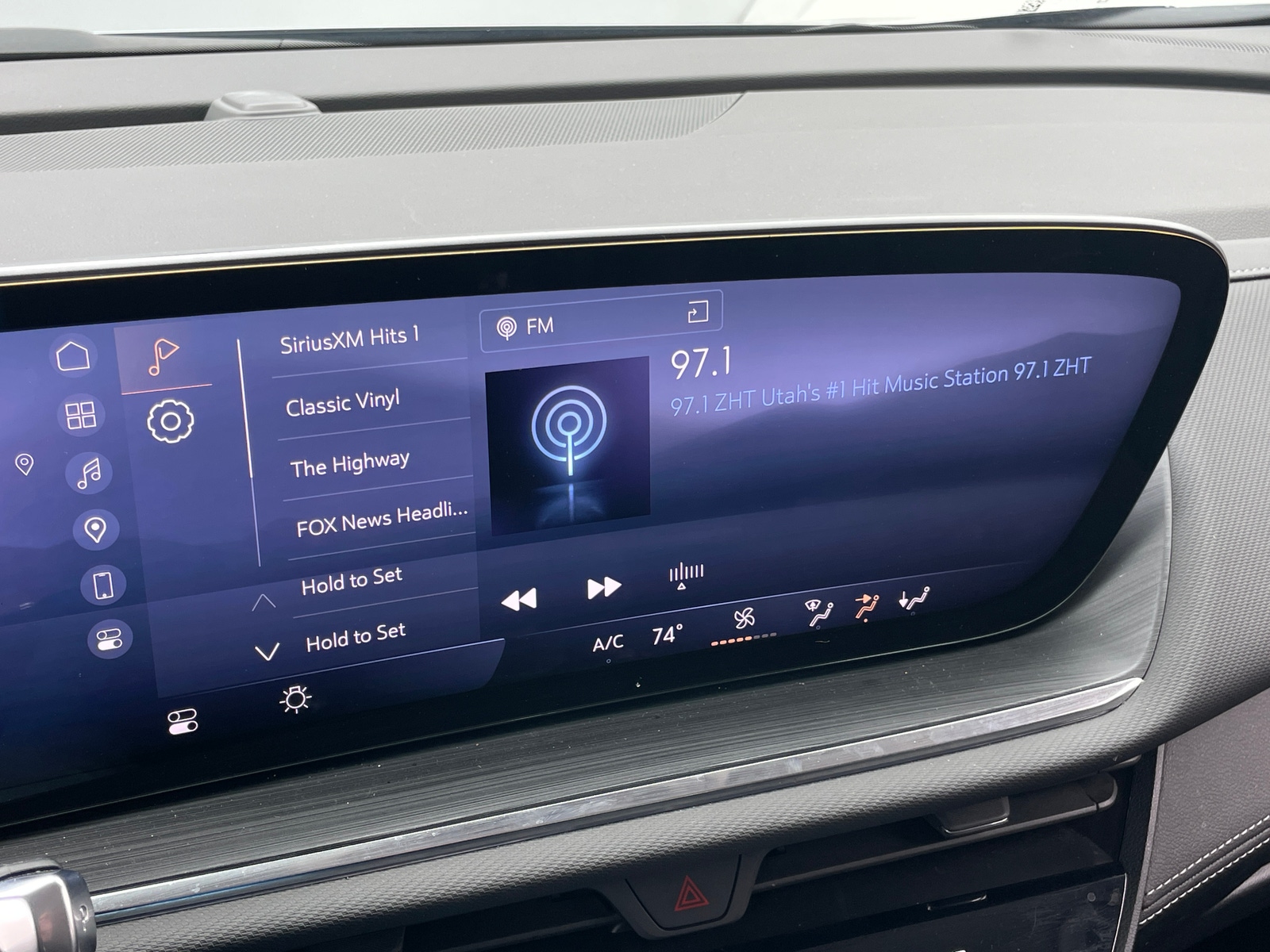 Thumbnail: 2025 Buick Envision - 3