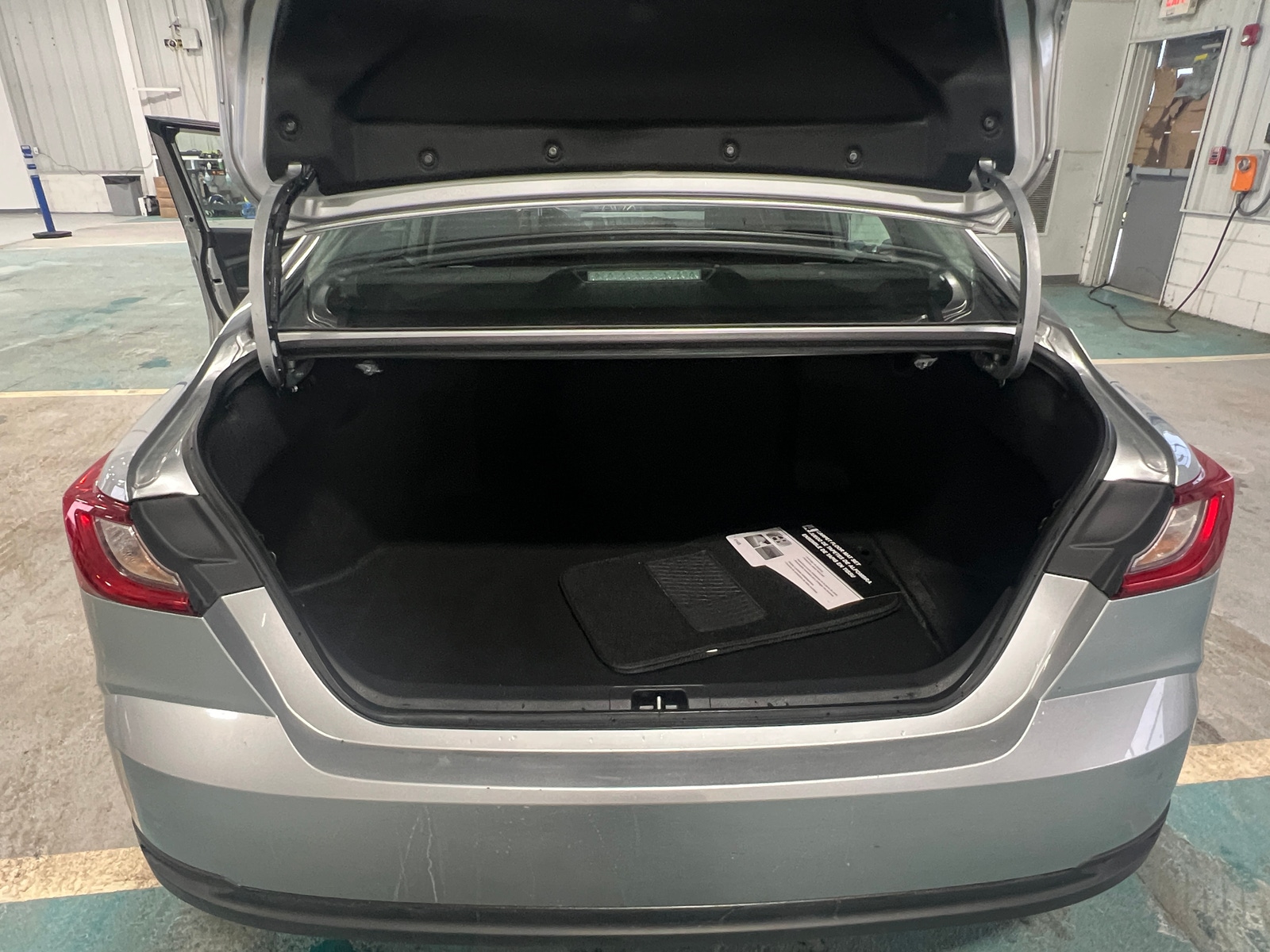 Thumbnail: 2025 Toyota Camry - 7