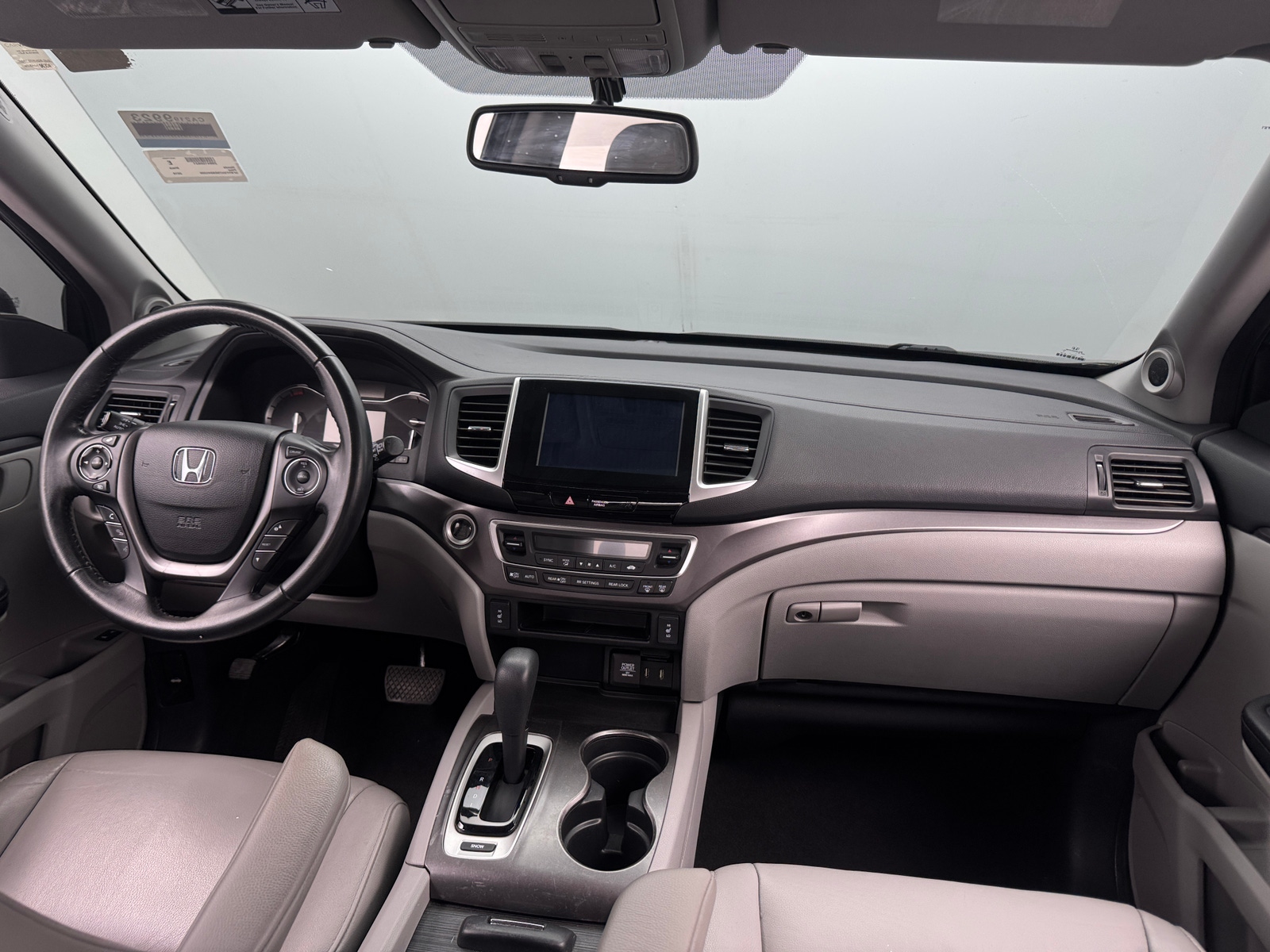 Thumbnail: 2016 Honda Pilot - 2