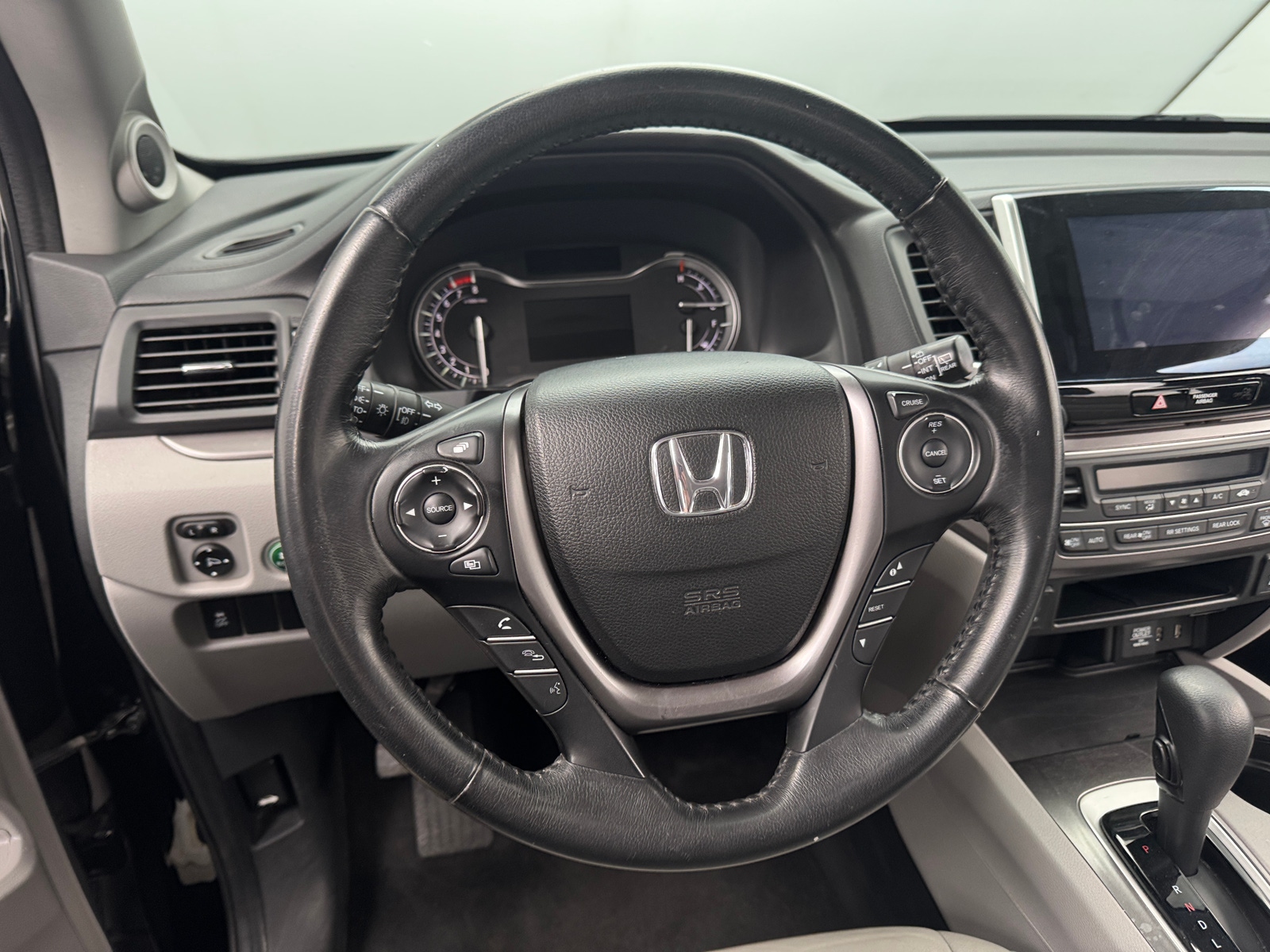 Thumbnail: 2016 Honda Pilot - 4