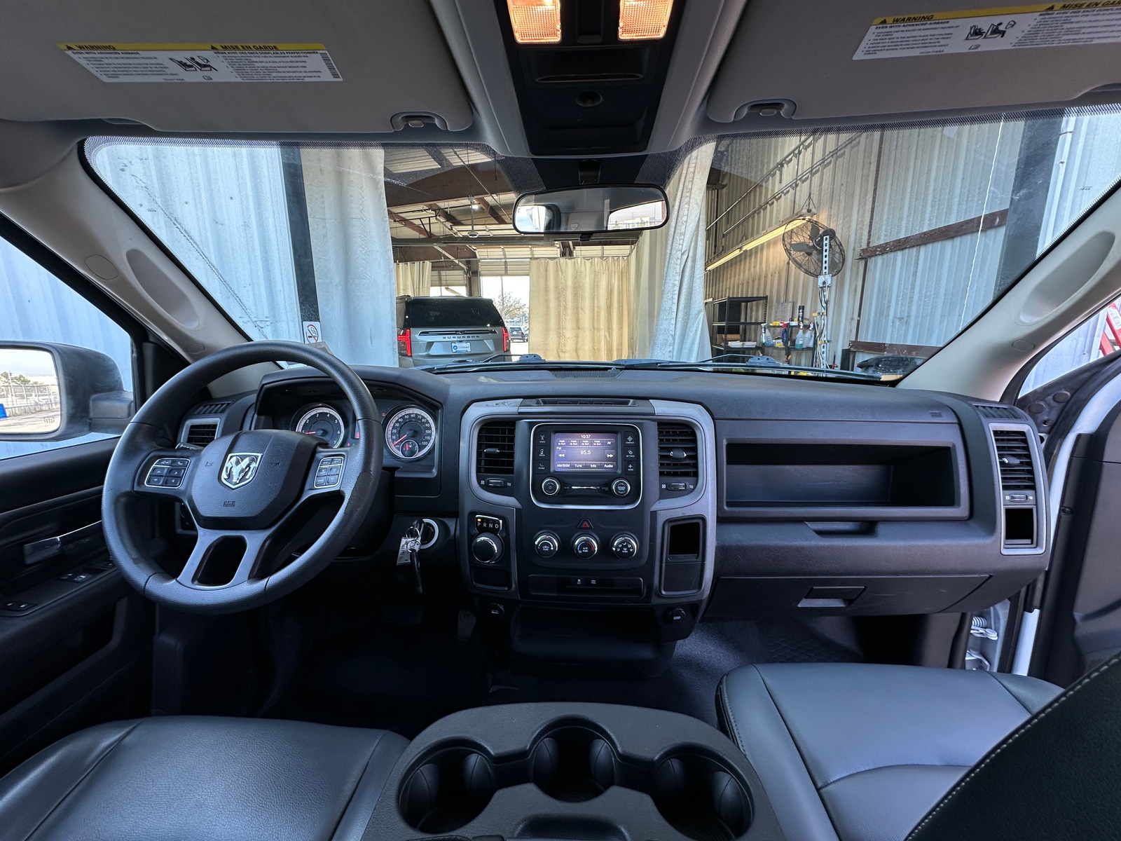 Thumbnail: 2023 RAM 1500 Classic - 3