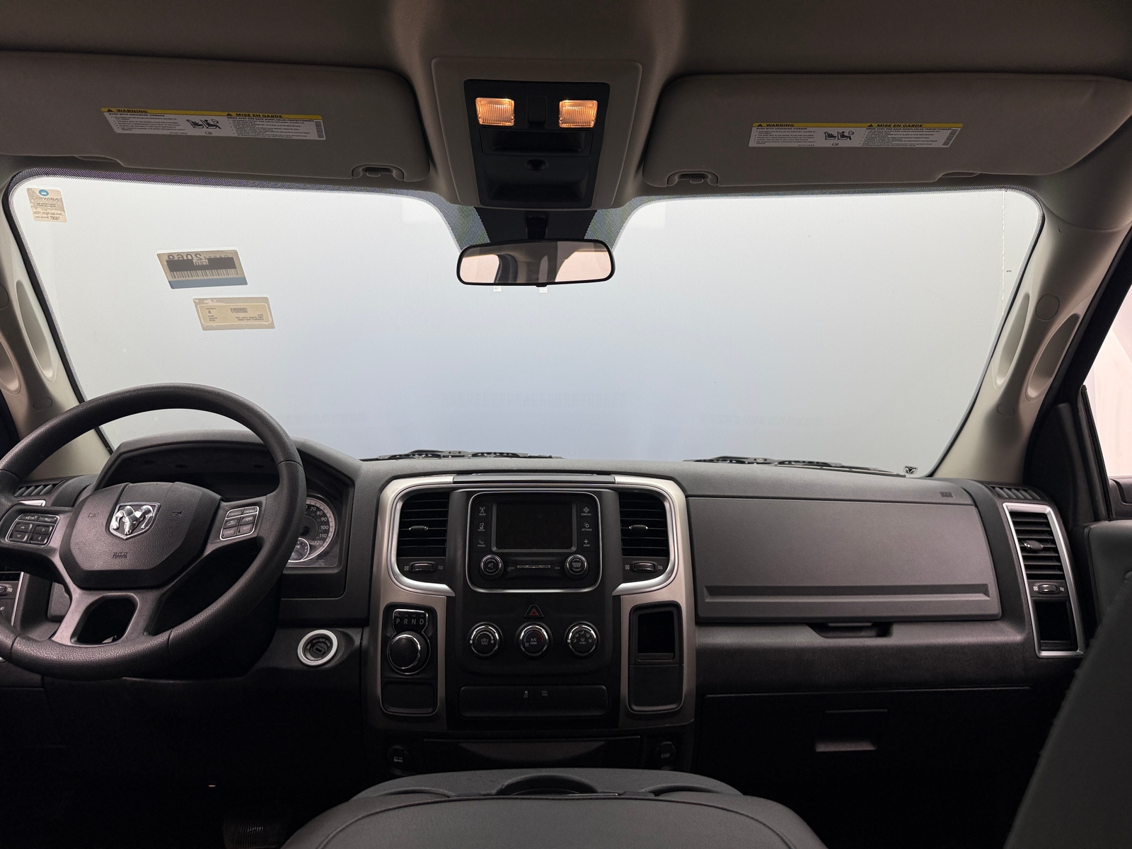 Thumbnail: 2019 RAM 1500 Classic - 3