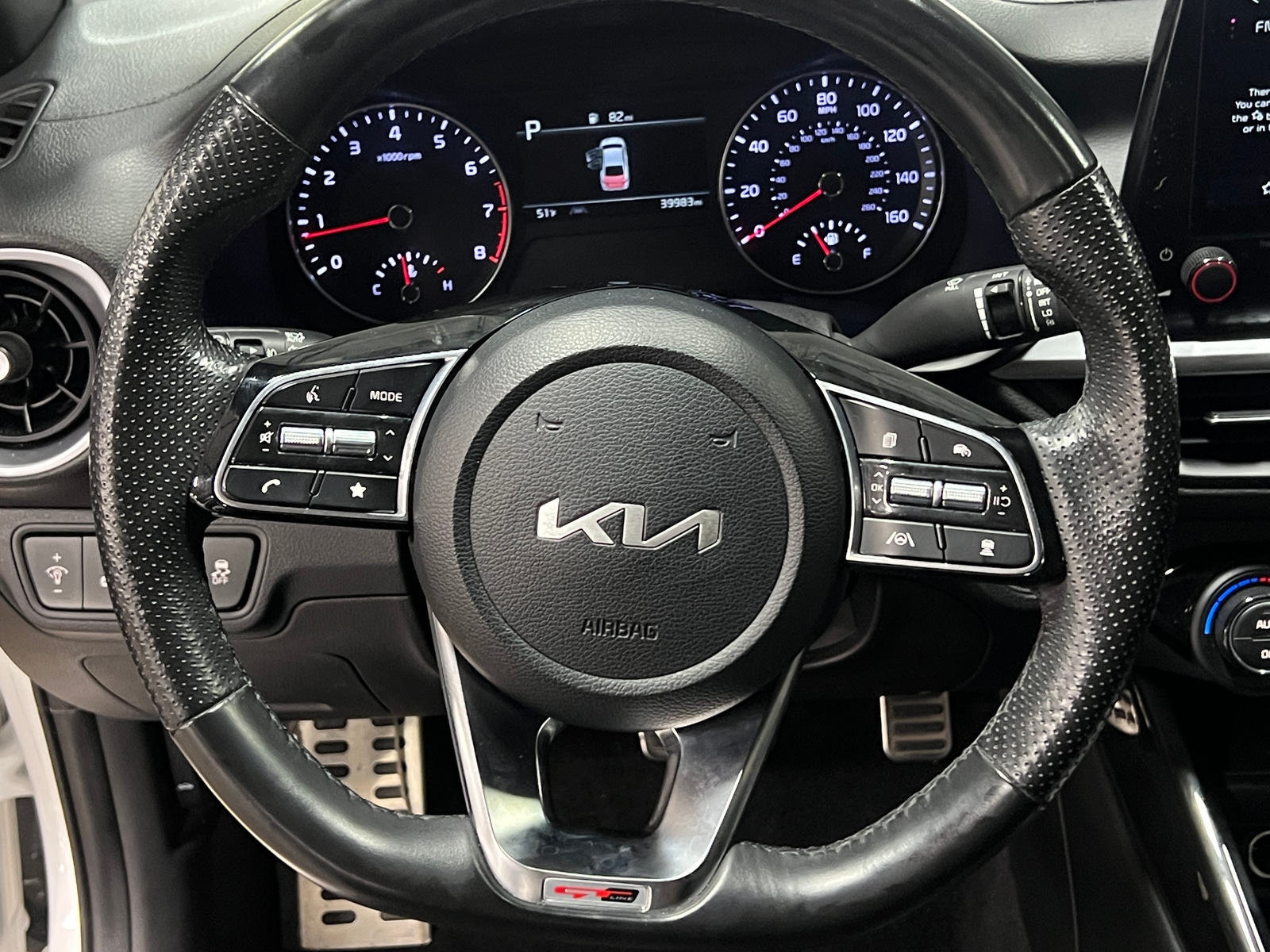 Thumbnail: 2023 Kia Forte - 4