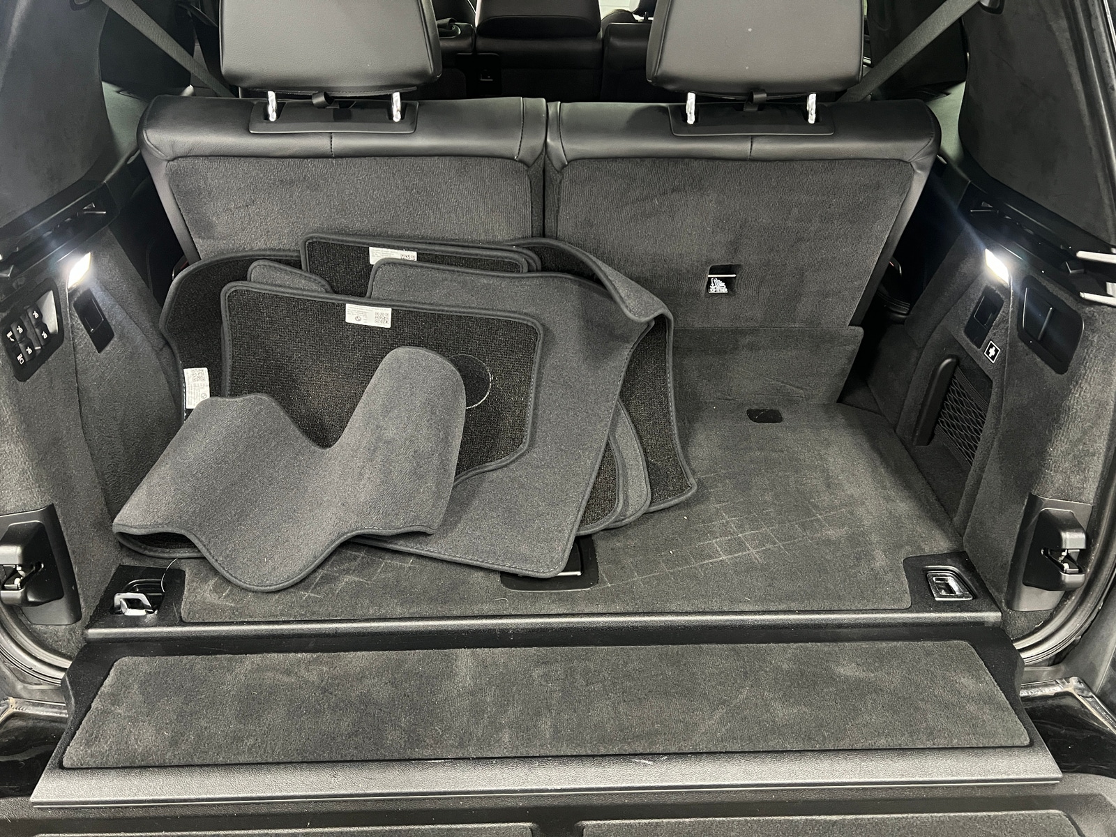 Thumbnail: 2021 BMW X7 - 6