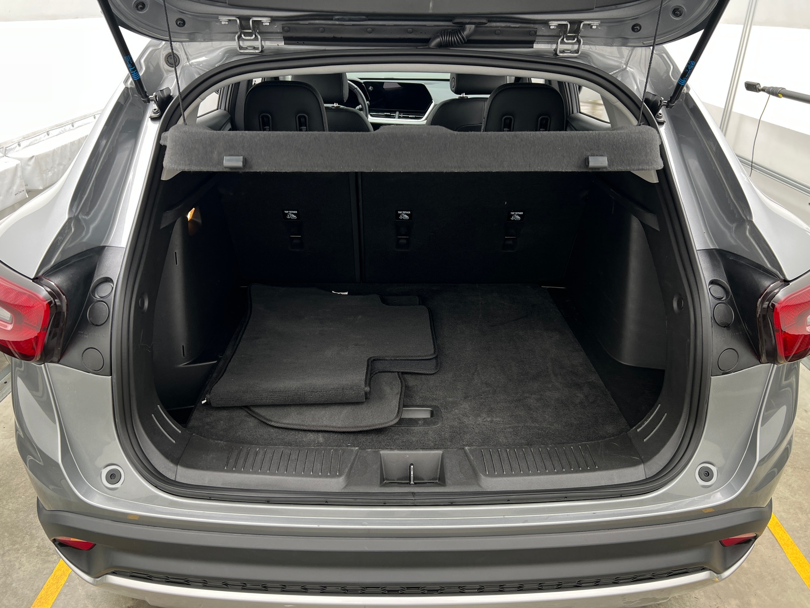 Thumbnail: 2025 Chevrolet Trax - 7