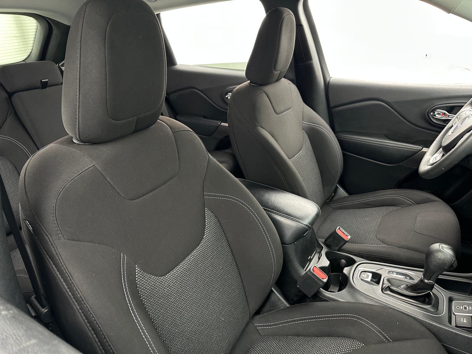 Thumbnail: 2020 Jeep Cherokee - 2