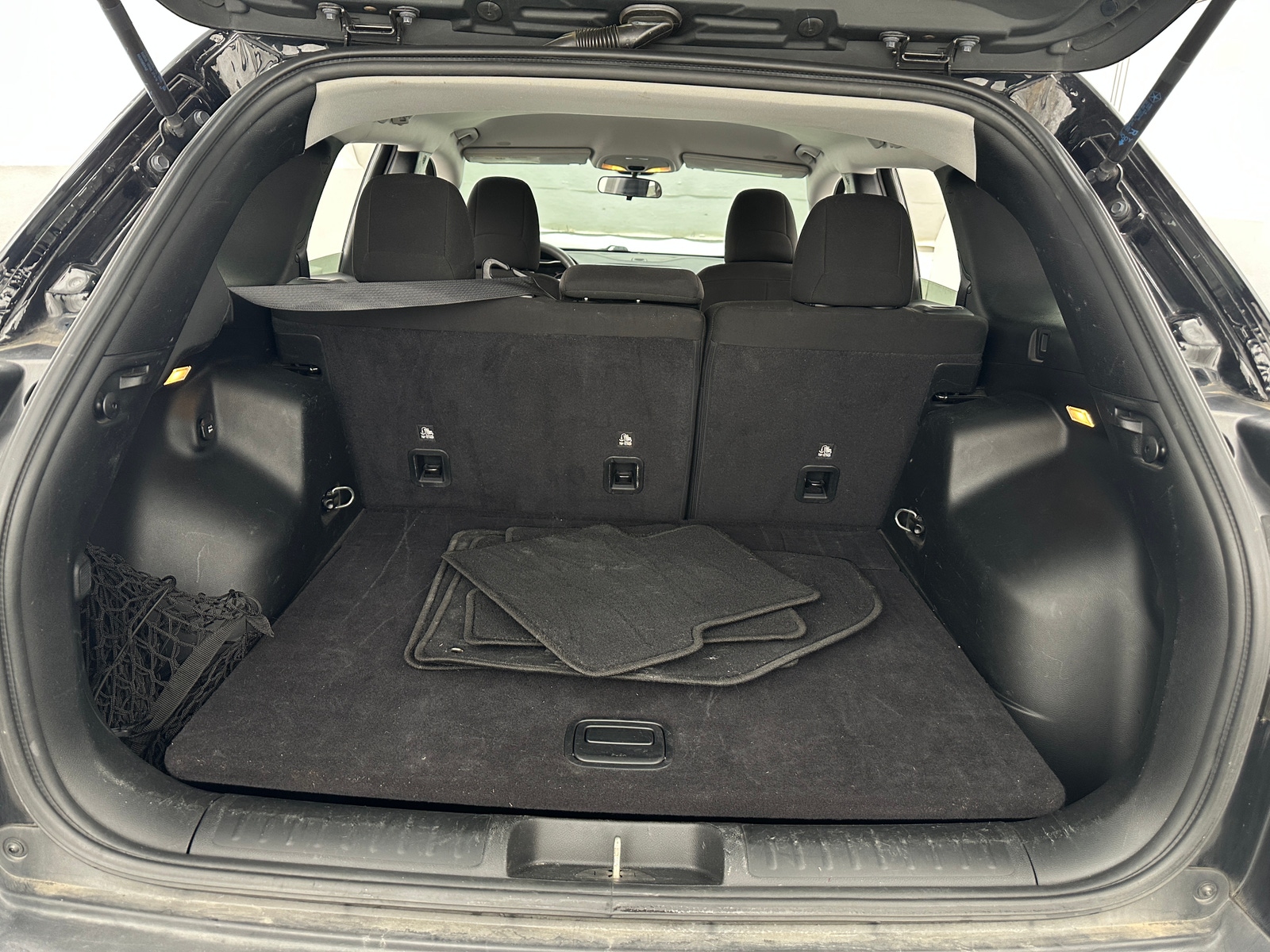 Thumbnail: 2020 Jeep Cherokee - 7