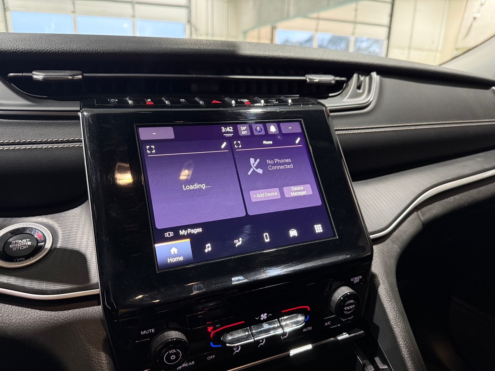 Thumbnail: 2023 Jeep Grand Cherokee - 4