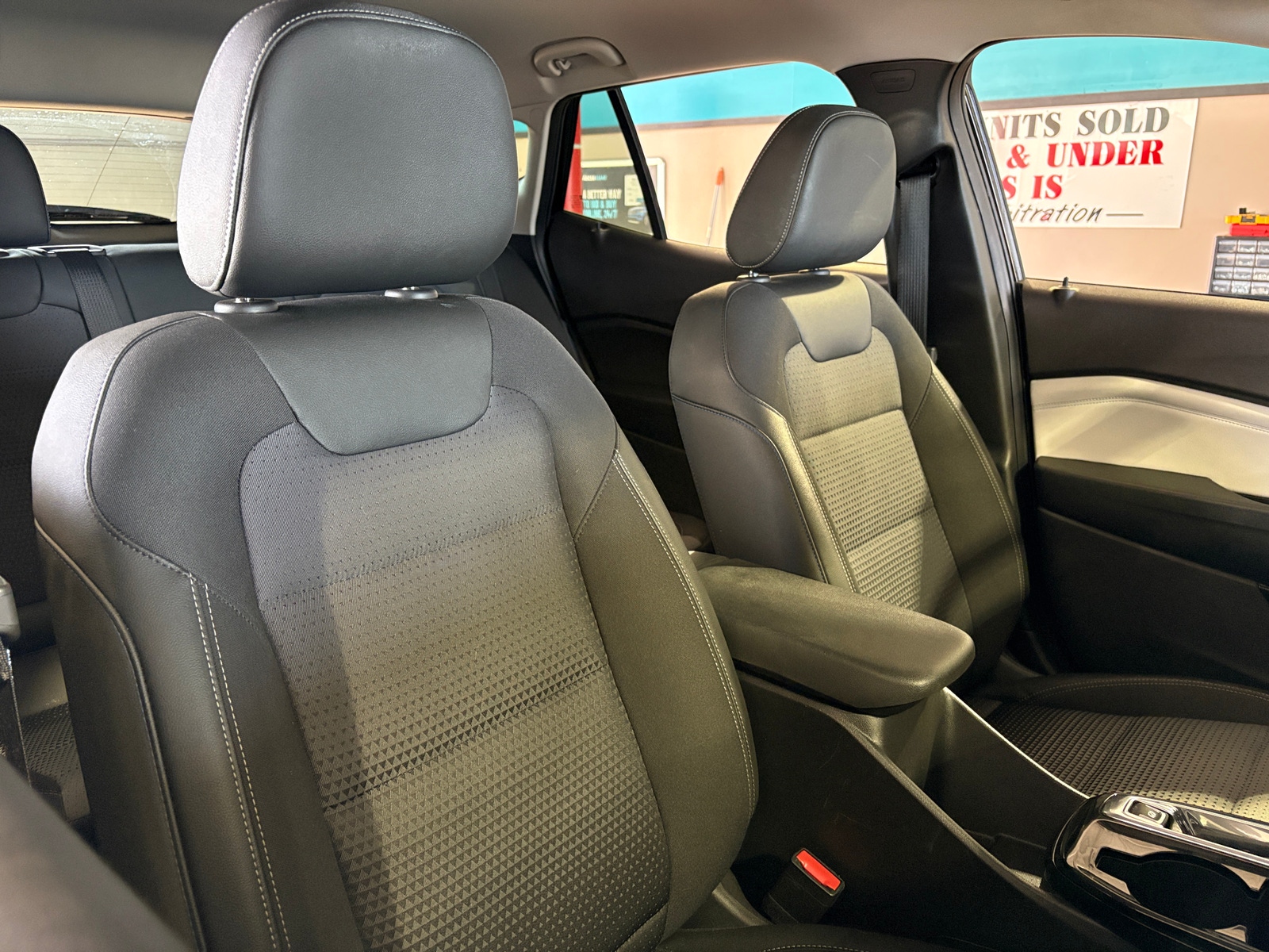 Thumbnail: 2025 Chevrolet Trax - 2