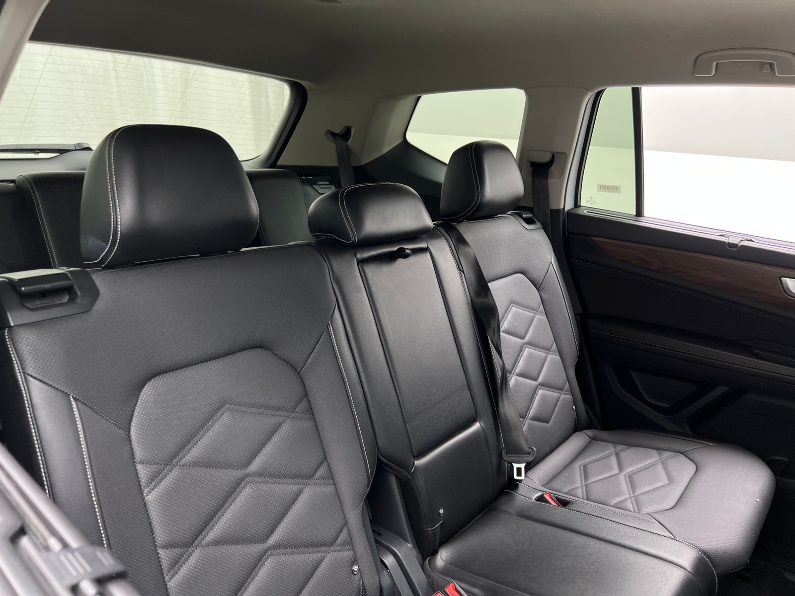 Thumbnail: 2024 Volkswagen Atlas - 5