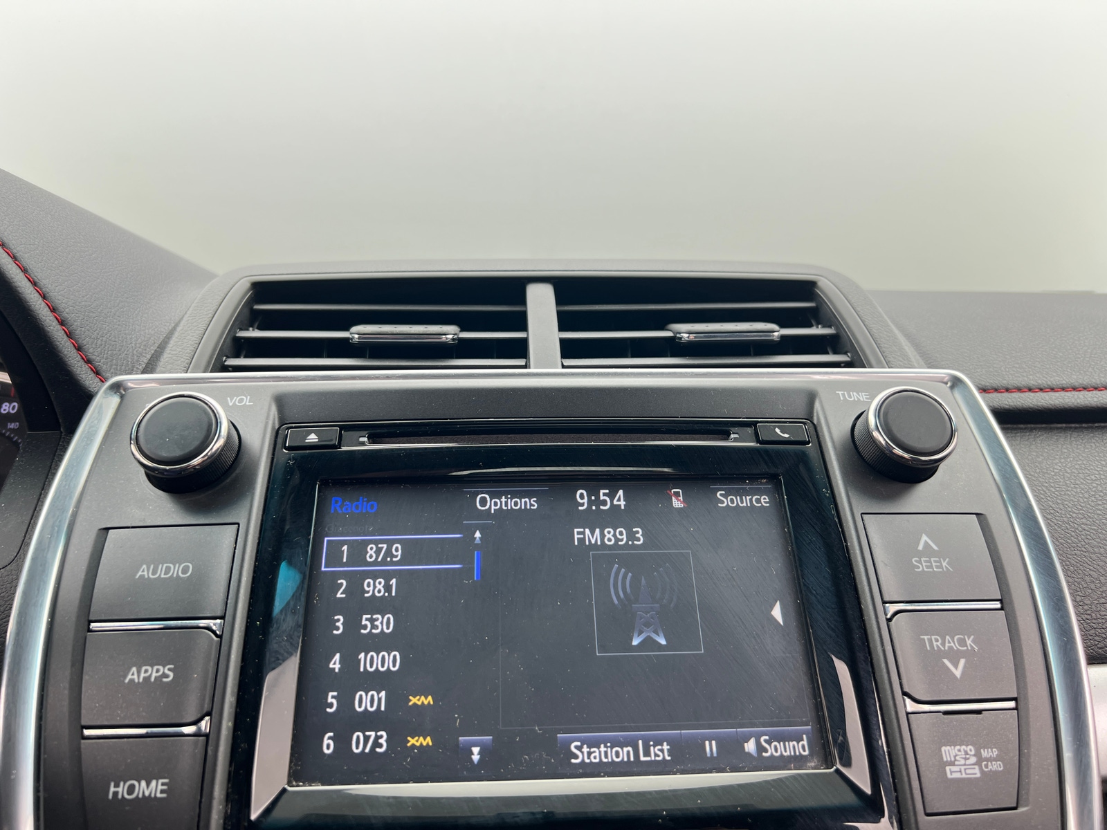 Thumbnail: 2015 Toyota Camry - 4