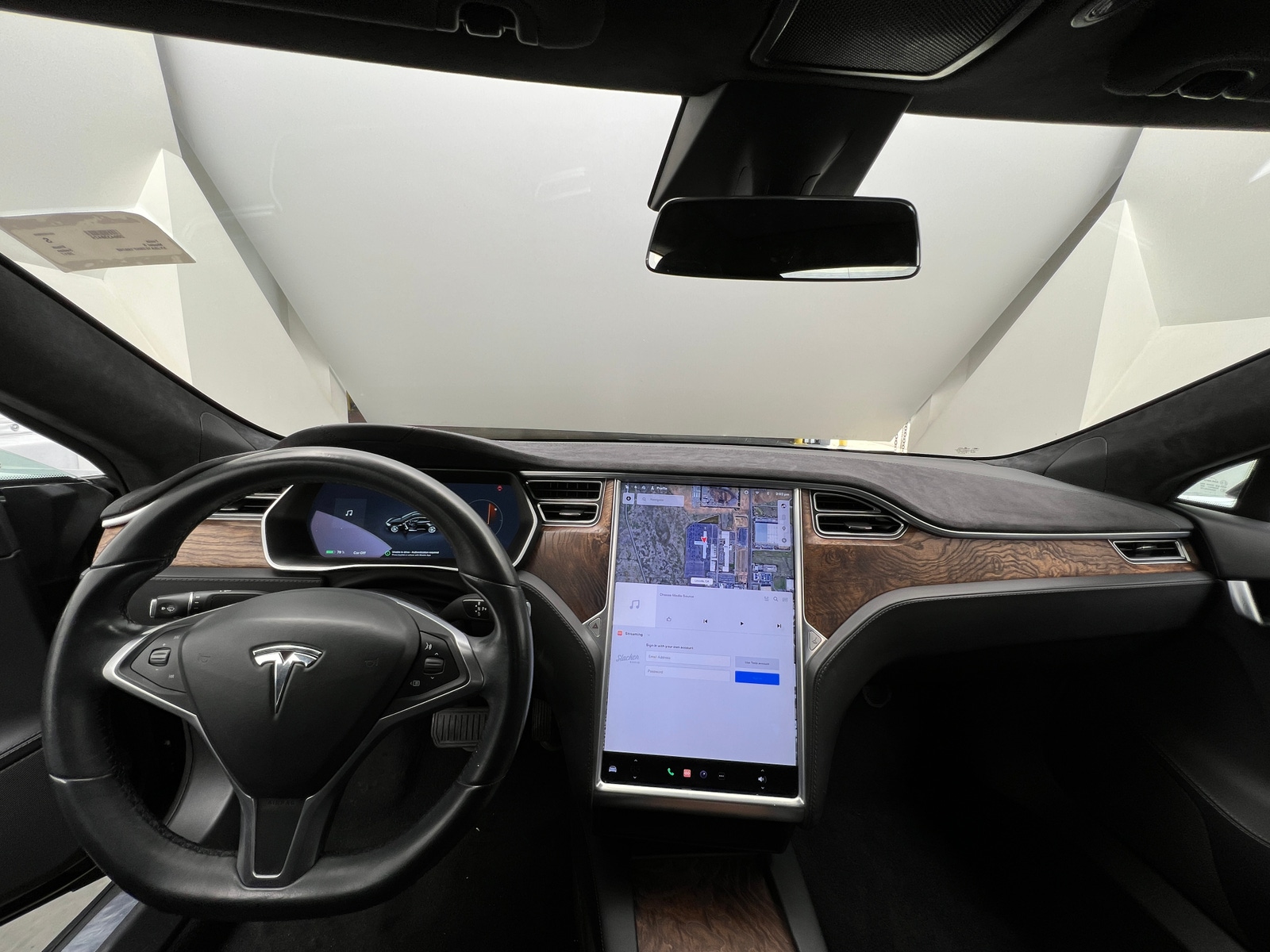 Thumbnail: 2017 Tesla Model S - 2