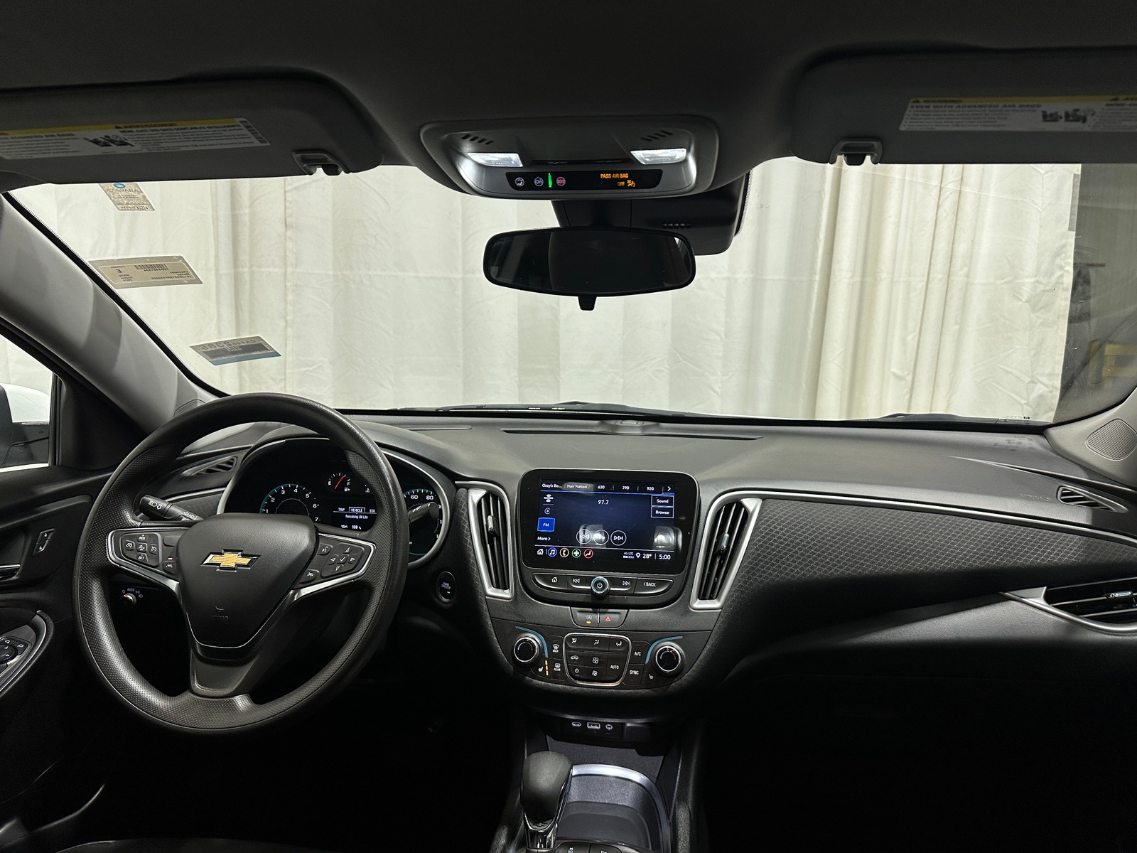 Thumbnail: 2024 Chevrolet Malibu - 3