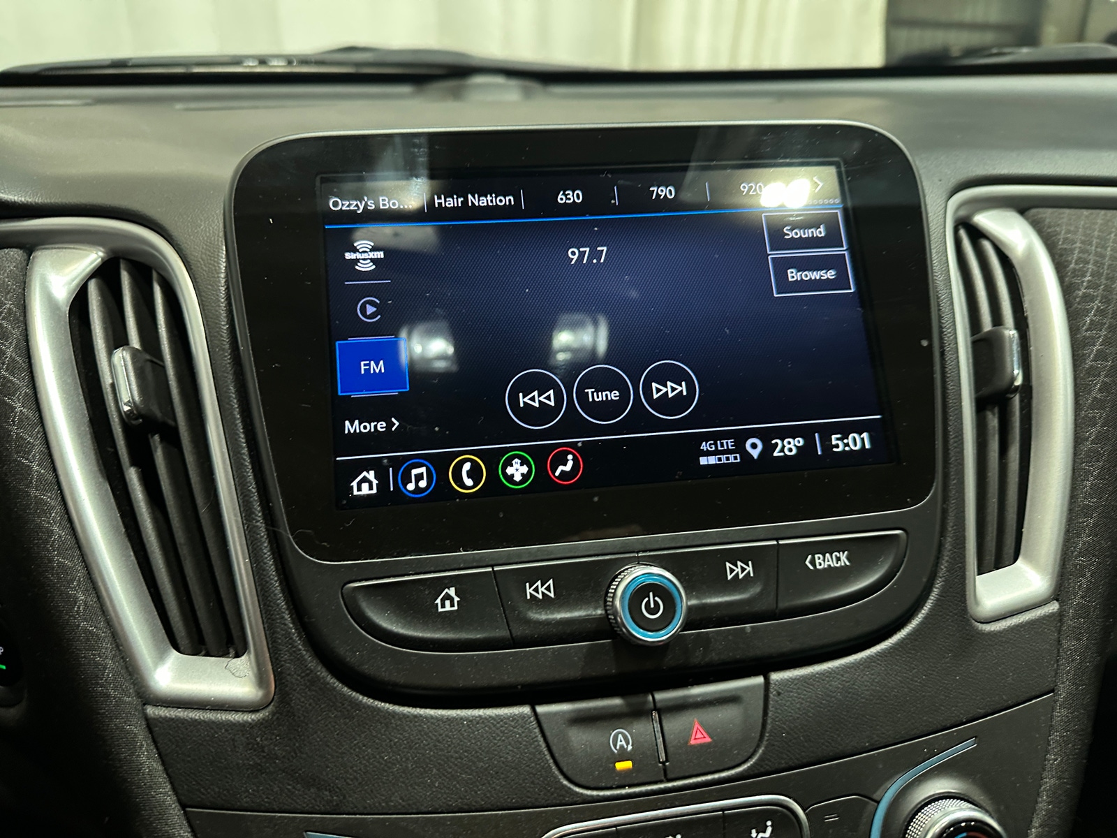 Thumbnail: 2024 Chevrolet Malibu - 4