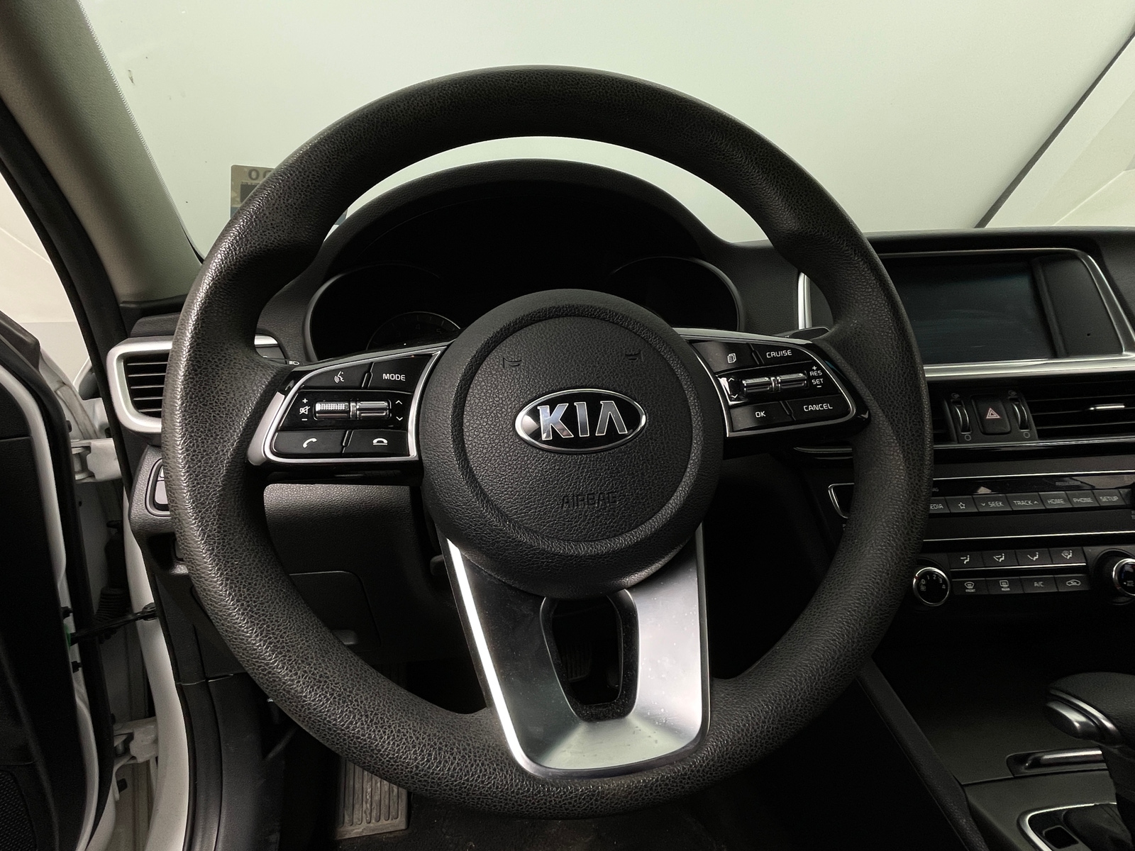 Thumbnail: 2019 Kia Optima - 5