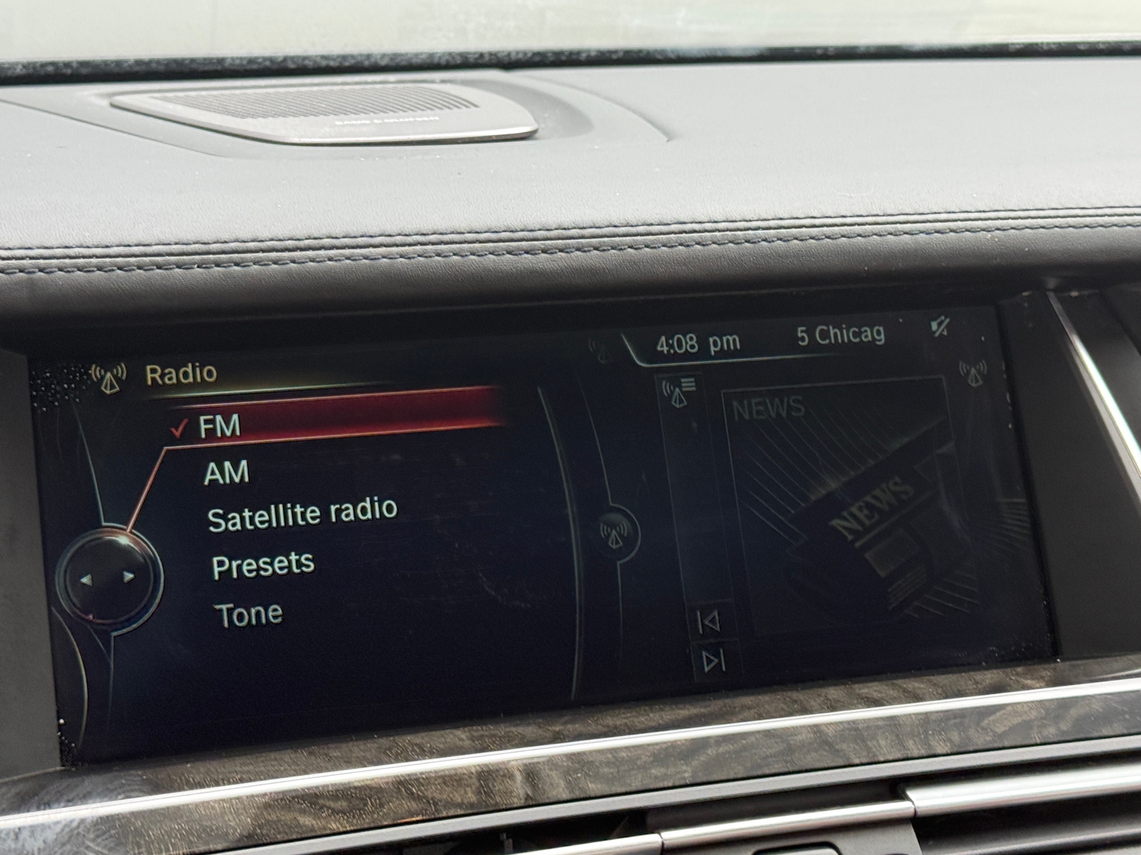 Thumbnail: 2013 BMW 7 Series - 4