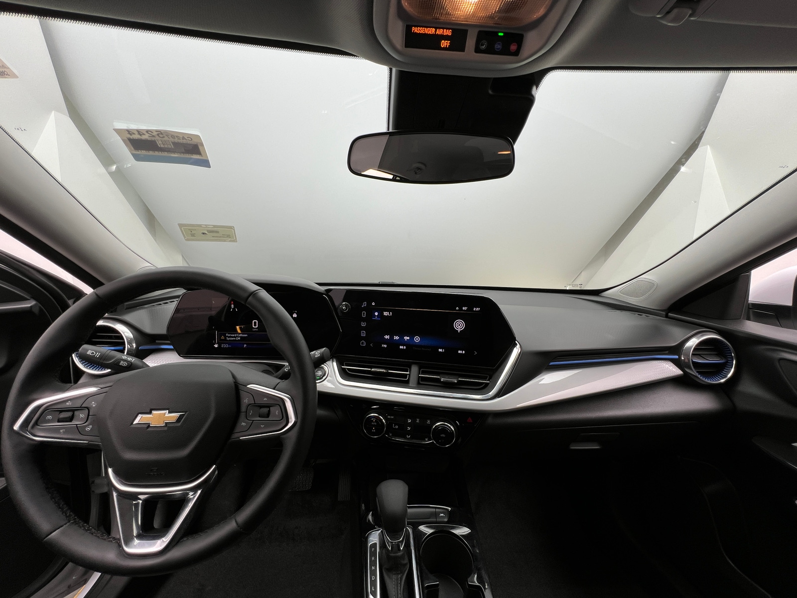 Thumbnail: 2025 Chevrolet Trax - 3