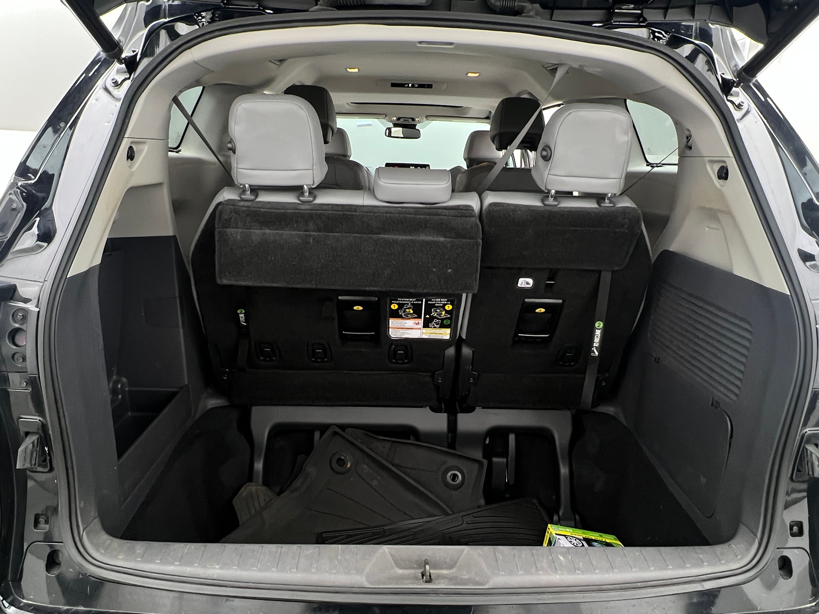 Thumbnail: 2021 Toyota Sienna - 6