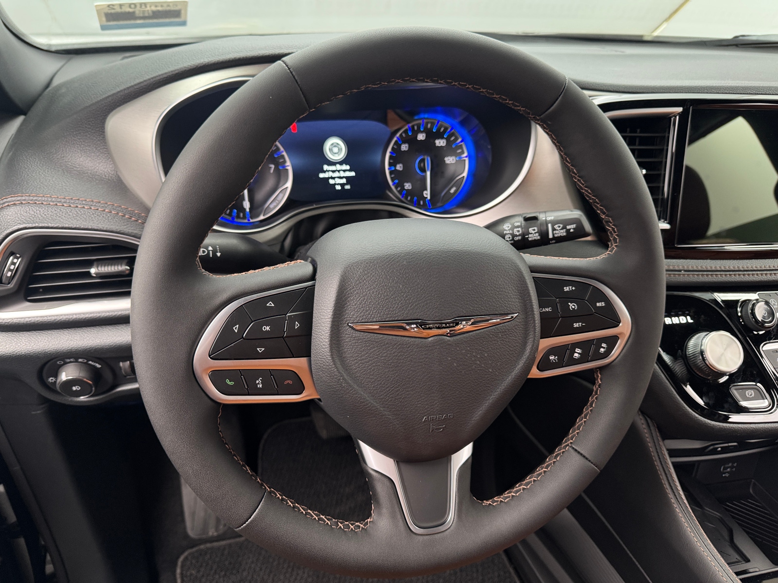 Thumbnail: 2026 Chrysler Pacifica - 4