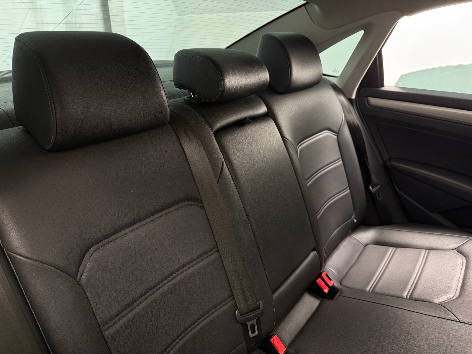 Thumbnail: 2021 Volkswagen Passat - 5