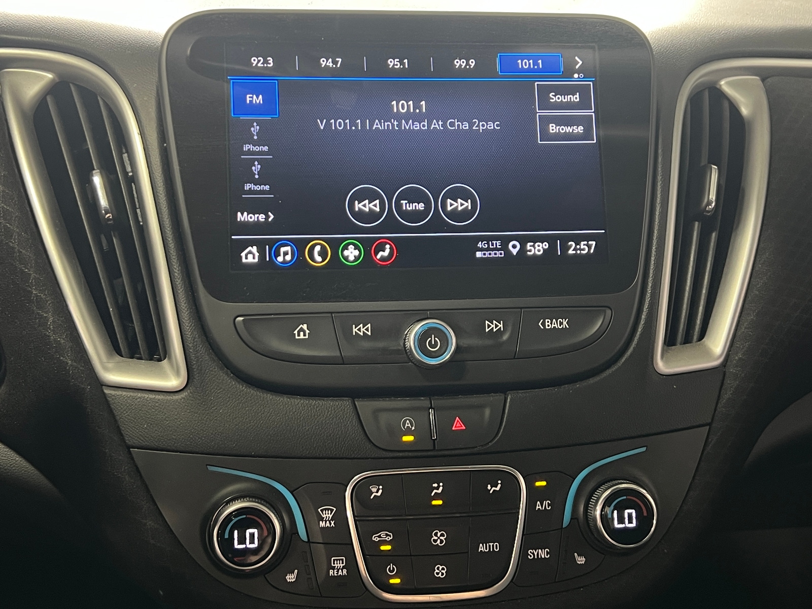 Thumbnail: 2023 Chevrolet Malibu - 4