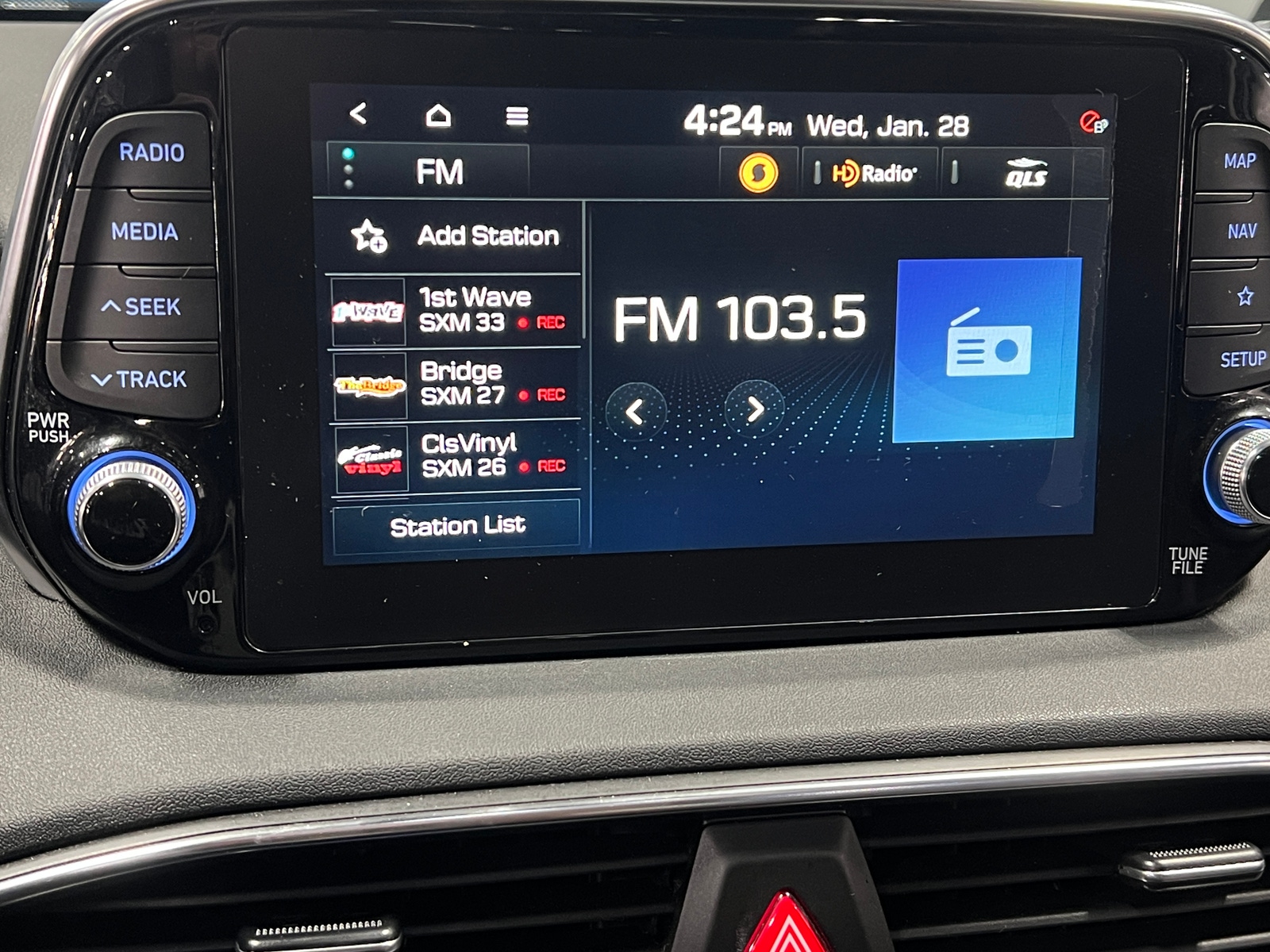 Thumbnail: 2019 Hyundai Santa Fe - 3