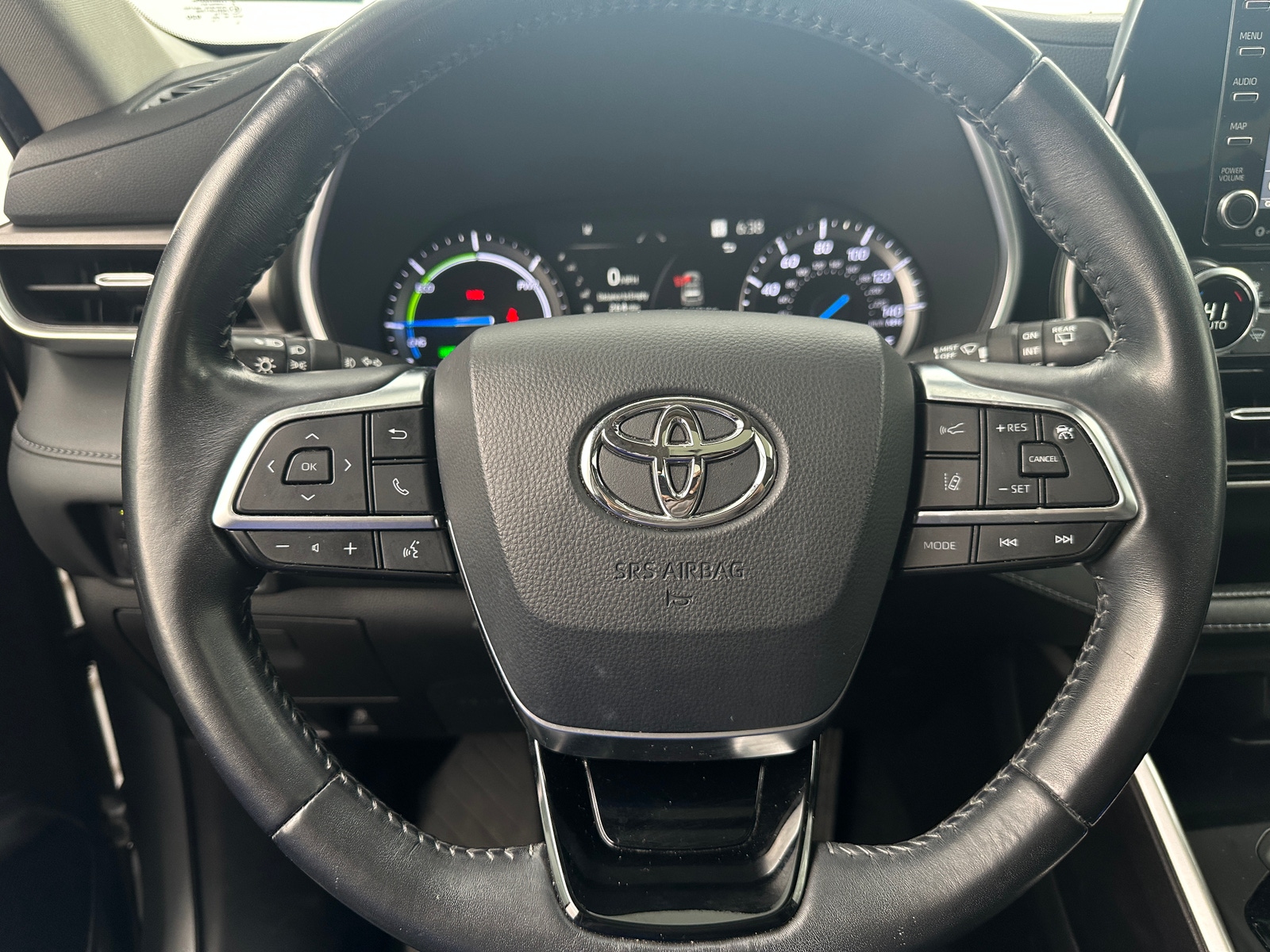 Thumbnail: 2020 Toyota Highlander - 4