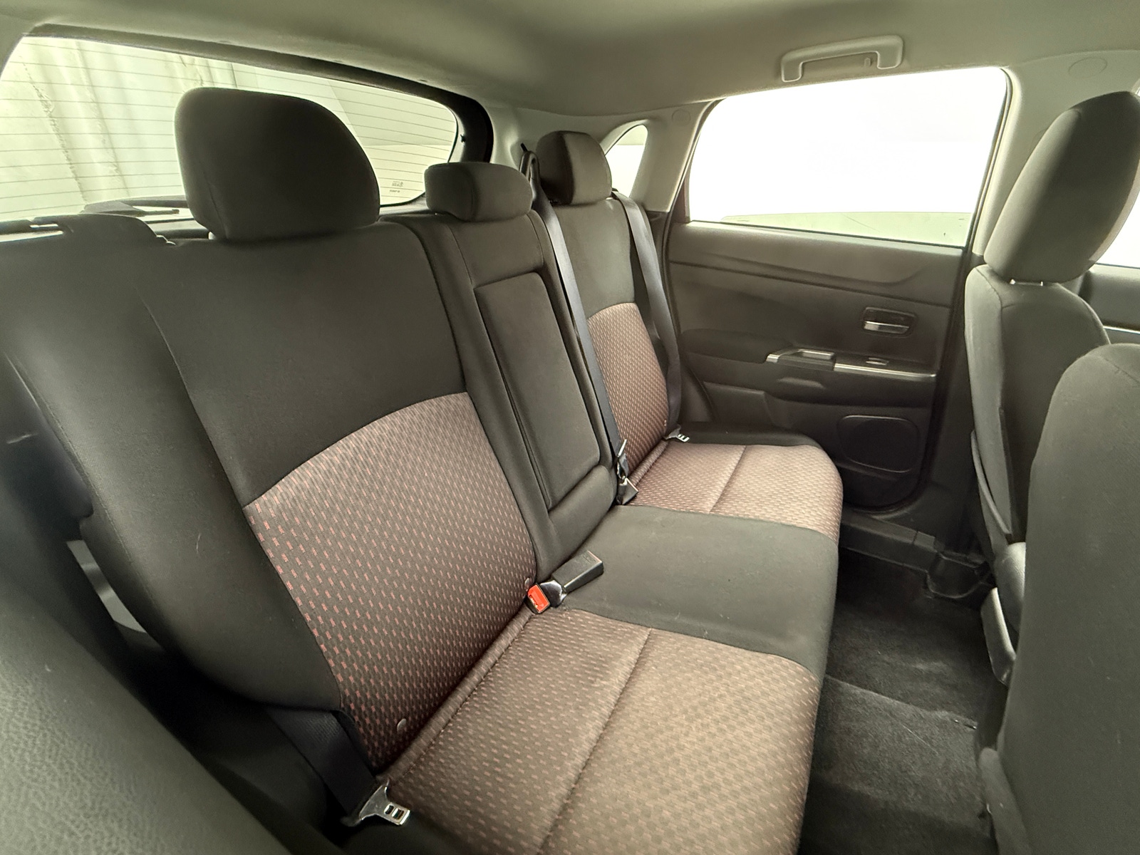 Thumbnail: 2019 Mitsubishi Outlander Sport - 6