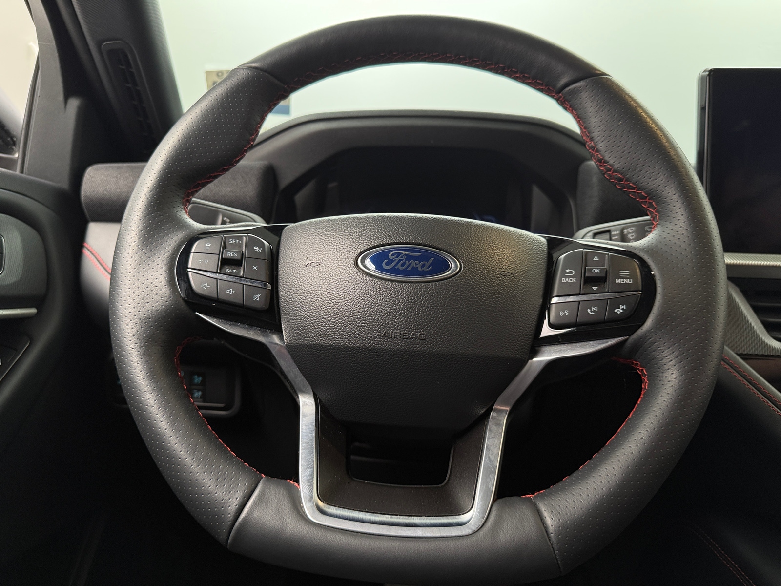 Thumbnail: 2025 Ford Explorer - 5