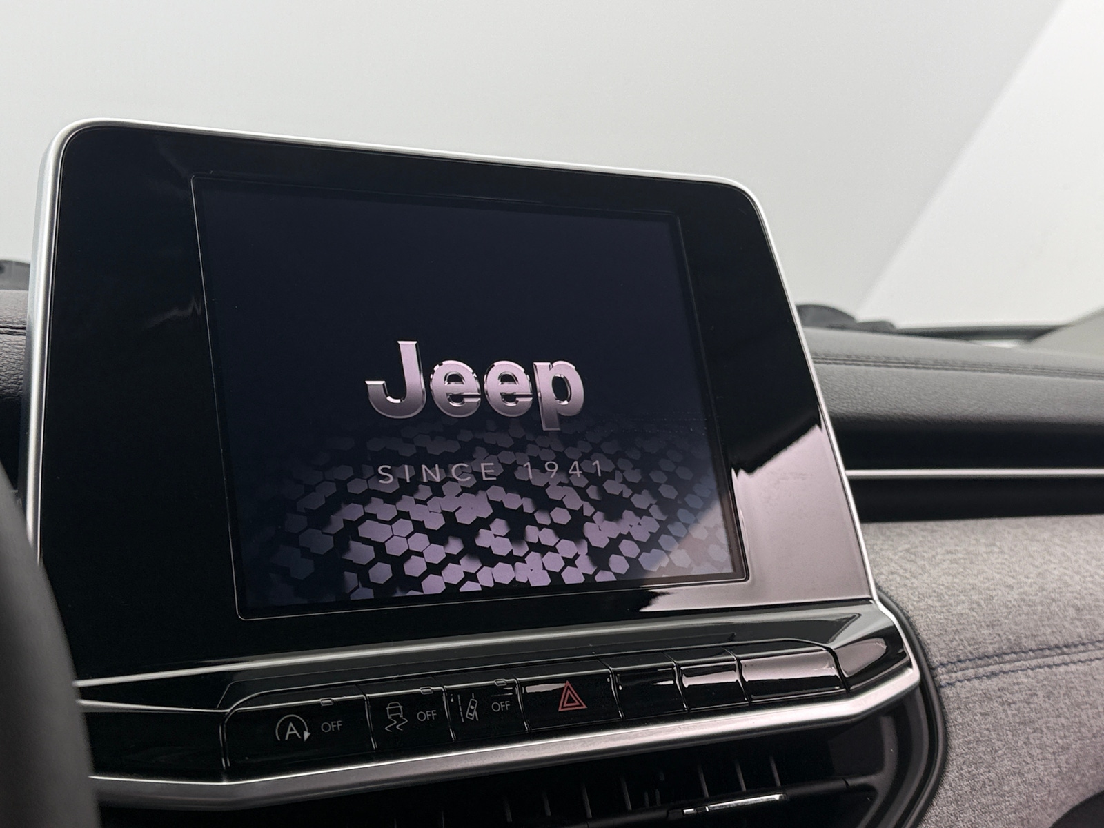 Thumbnail: 2022 Jeep Compass - 4