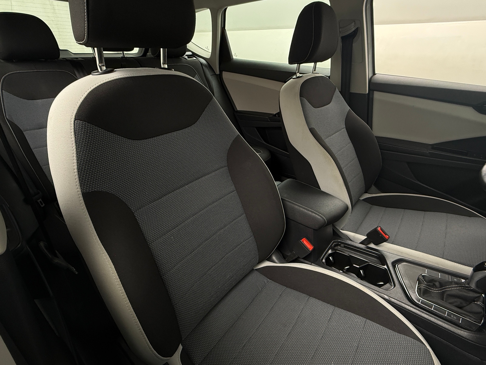 Thumbnail: 2025 Volkswagen Taos - 2