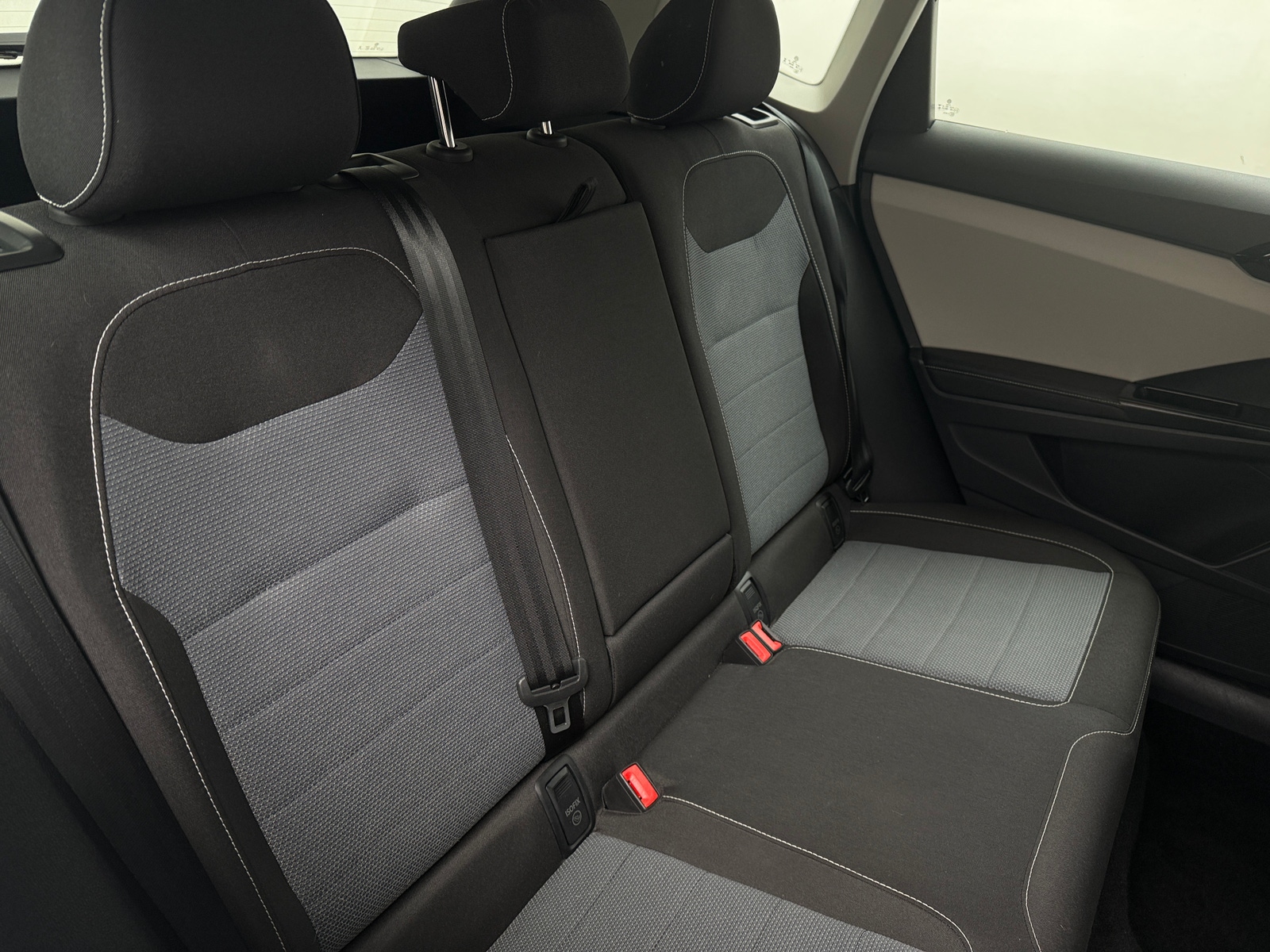 Thumbnail: 2025 Volkswagen Taos - 6