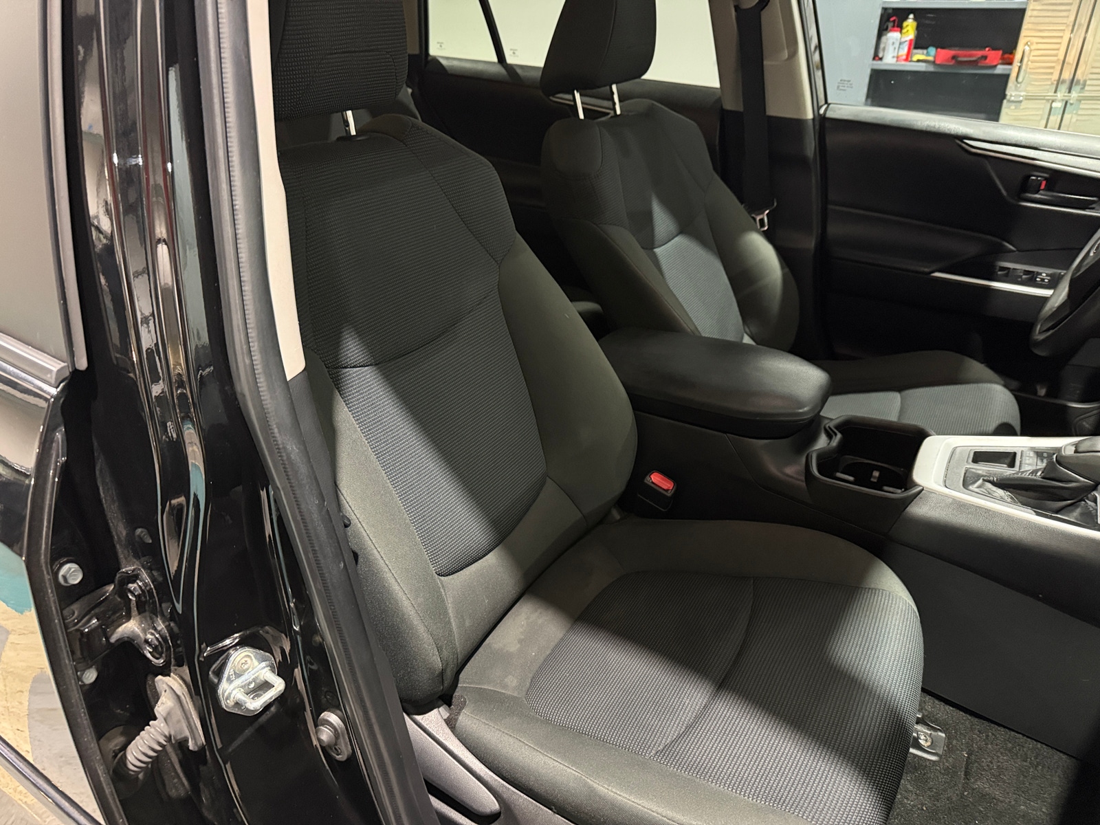 Thumbnail: 2022 Toyota RAV4 - 2