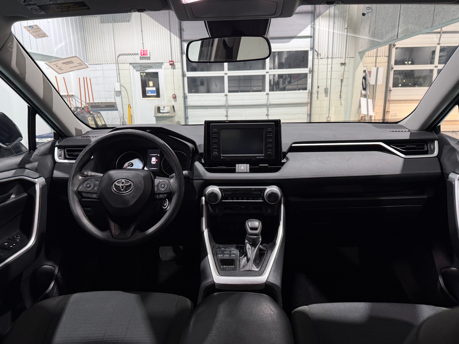 Thumbnail: 2022 Toyota RAV4 - 3