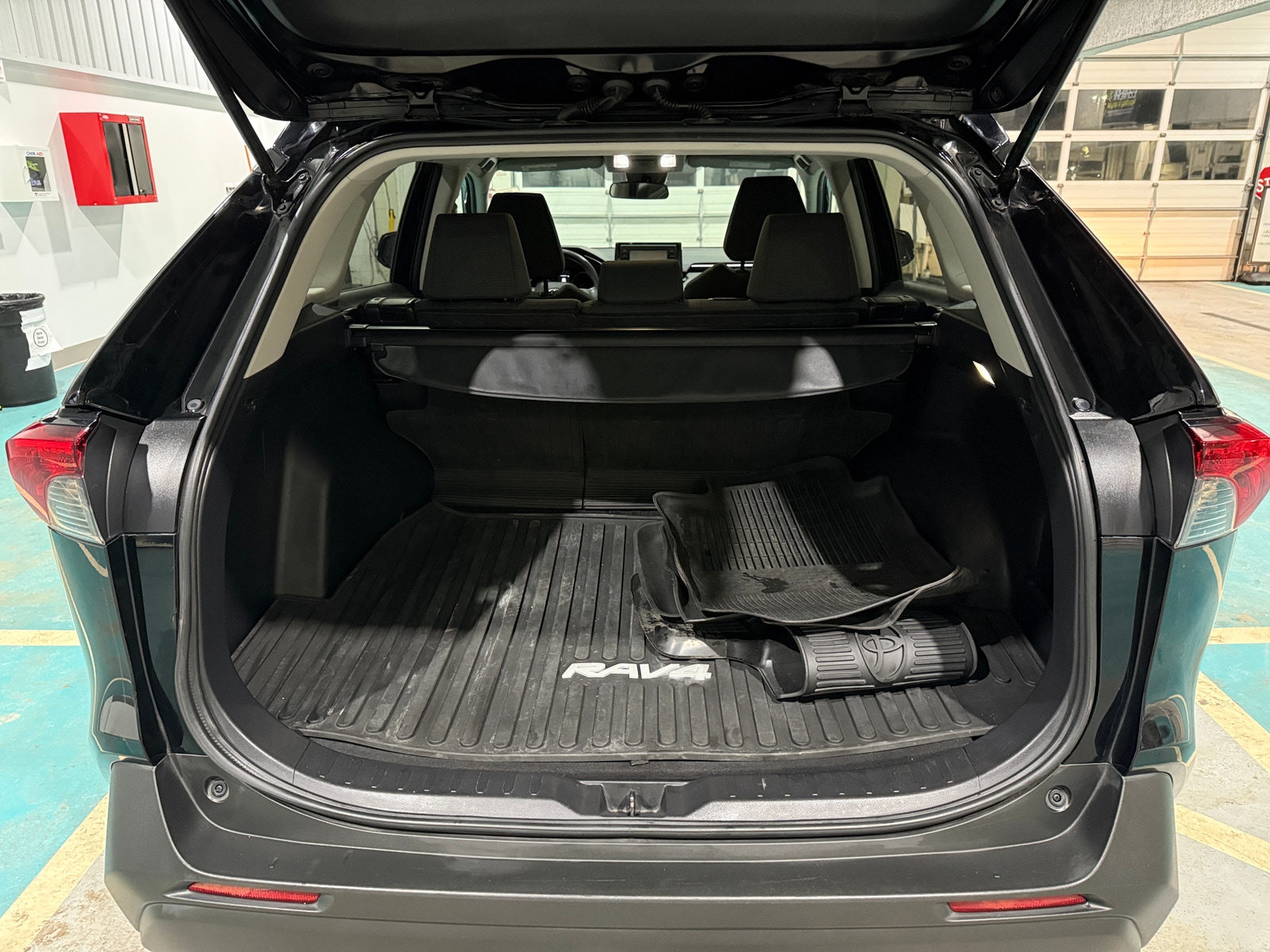 Thumbnail: 2022 Toyota RAV4 - 7