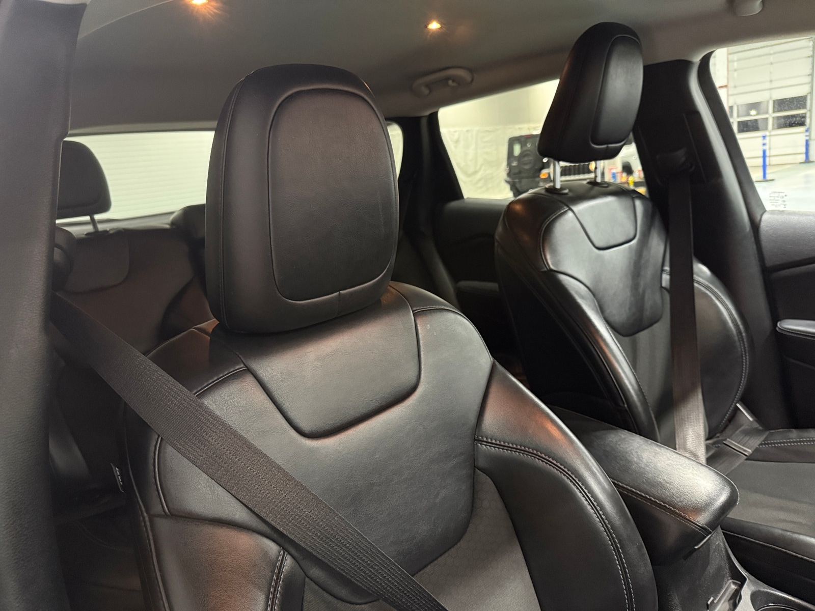 Thumbnail: 2020 Jeep Cherokee - 2