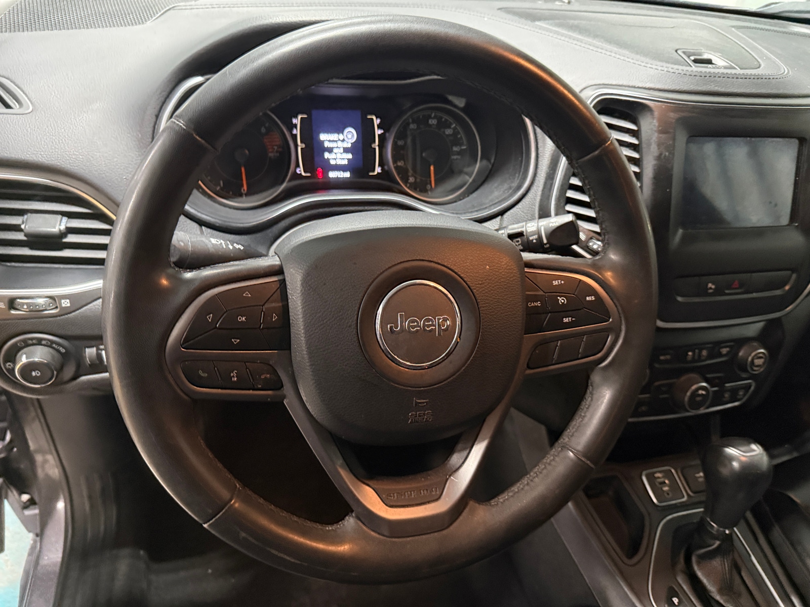 Thumbnail: 2020 Jeep Cherokee - 5