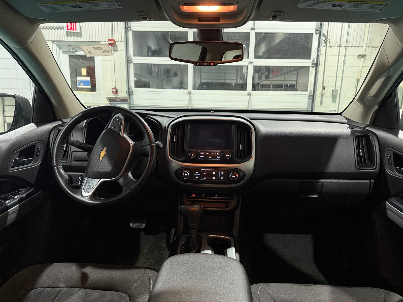 Thumbnail: 2016 Chevrolet Colorado - 3