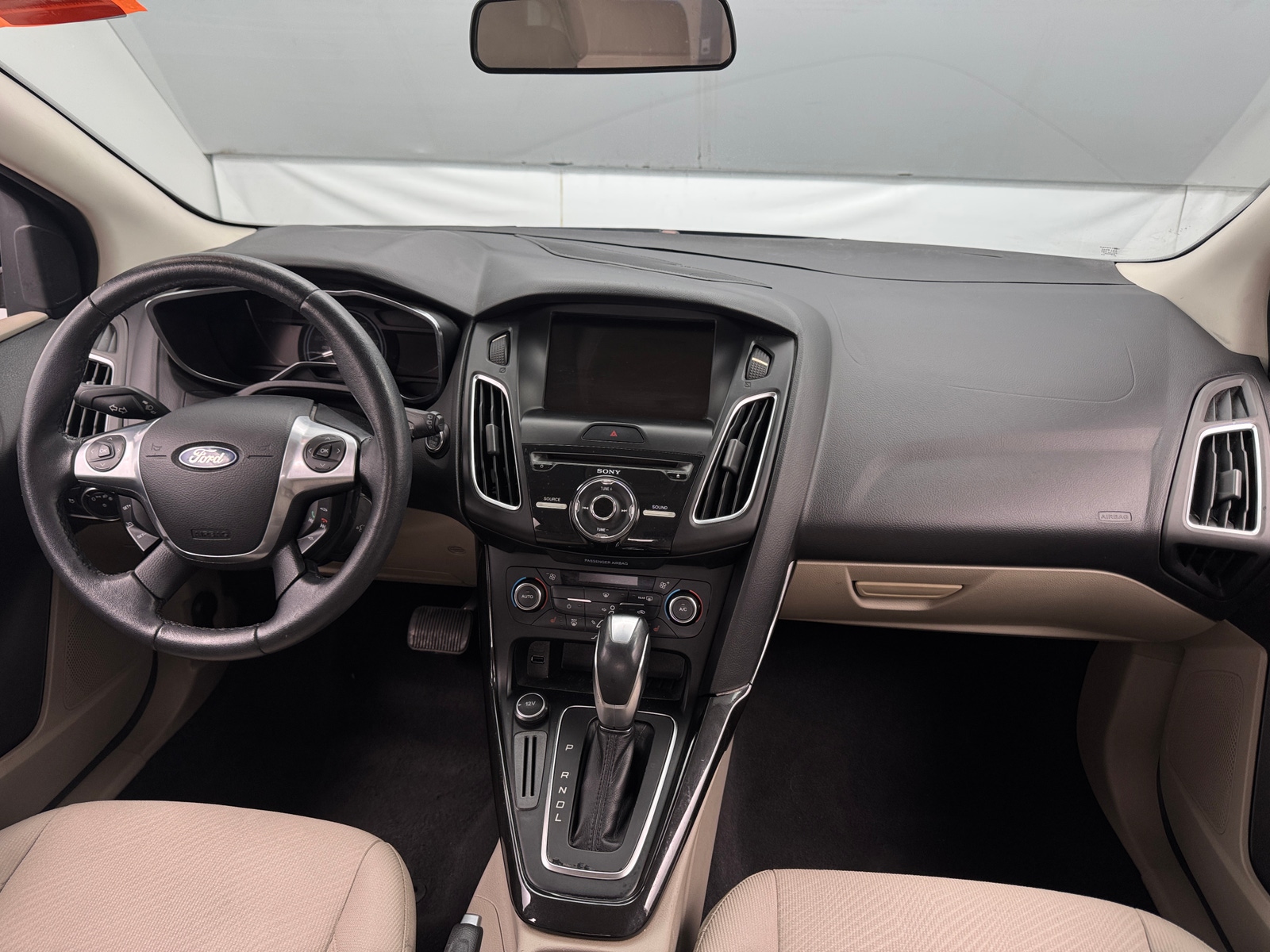 Thumbnail: 2016 Ford Focus - 3