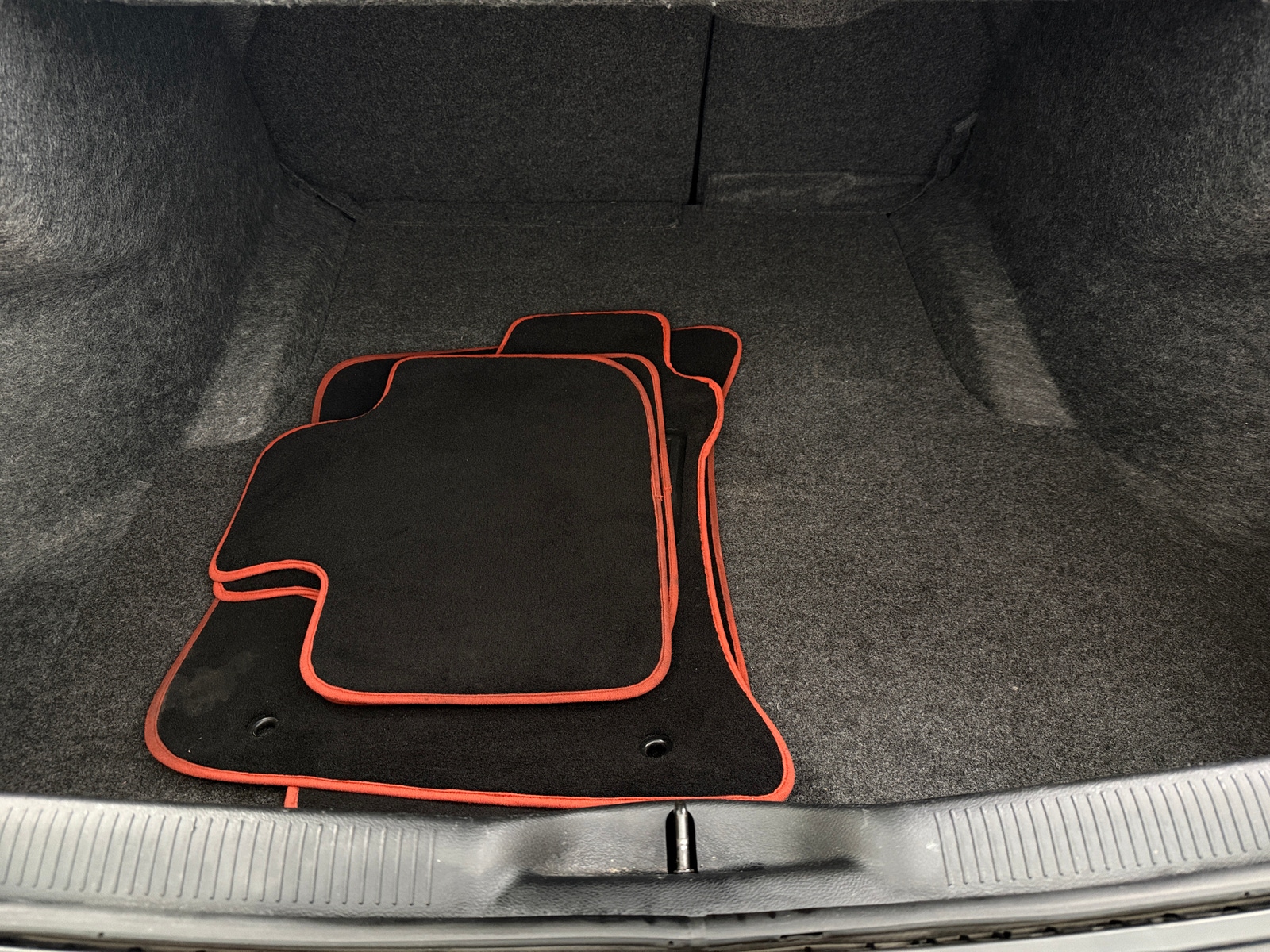 Thumbnail: 2020 Dodge Charger - 7