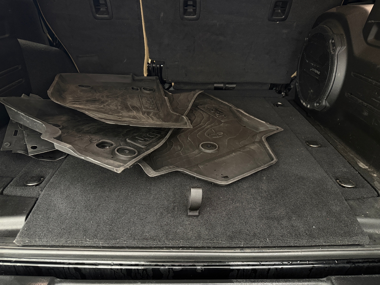 Thumbnail: 2022 Jeep Wrangler - 7