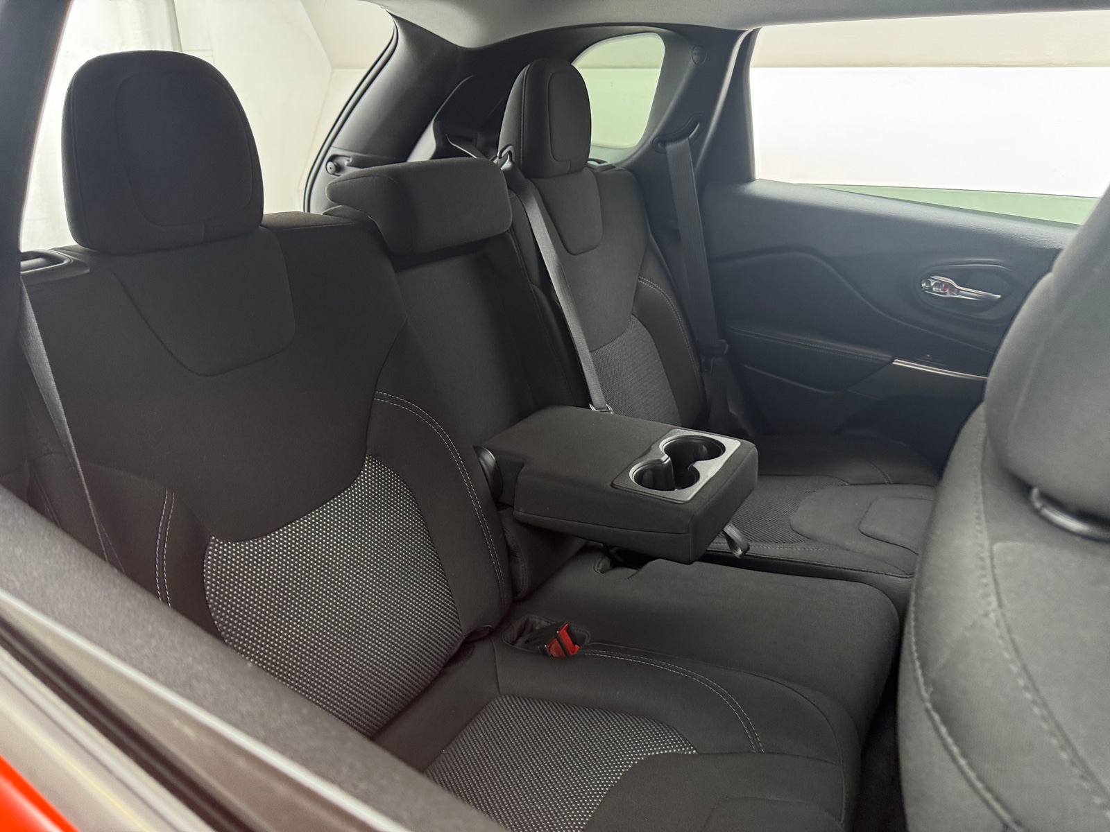 Thumbnail: 2021 Jeep Cherokee - 6