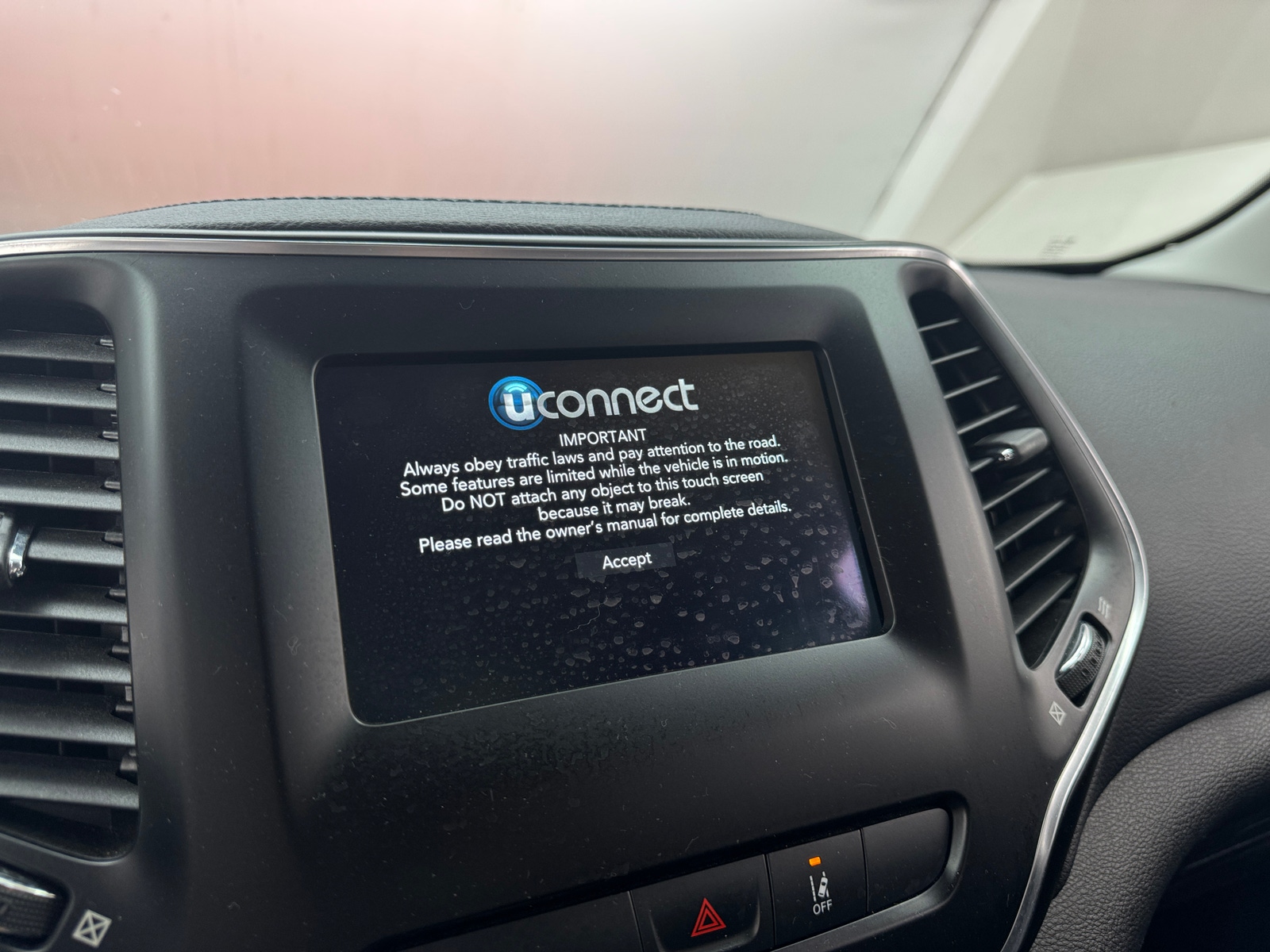 Thumbnail: 2021 Jeep Cherokee - 4