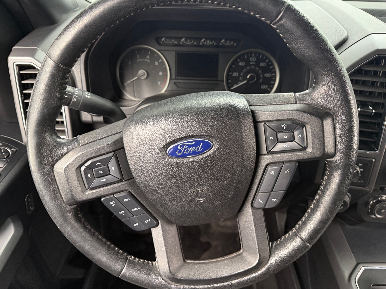 Thumbnail: 2018 Ford Econoline - 5