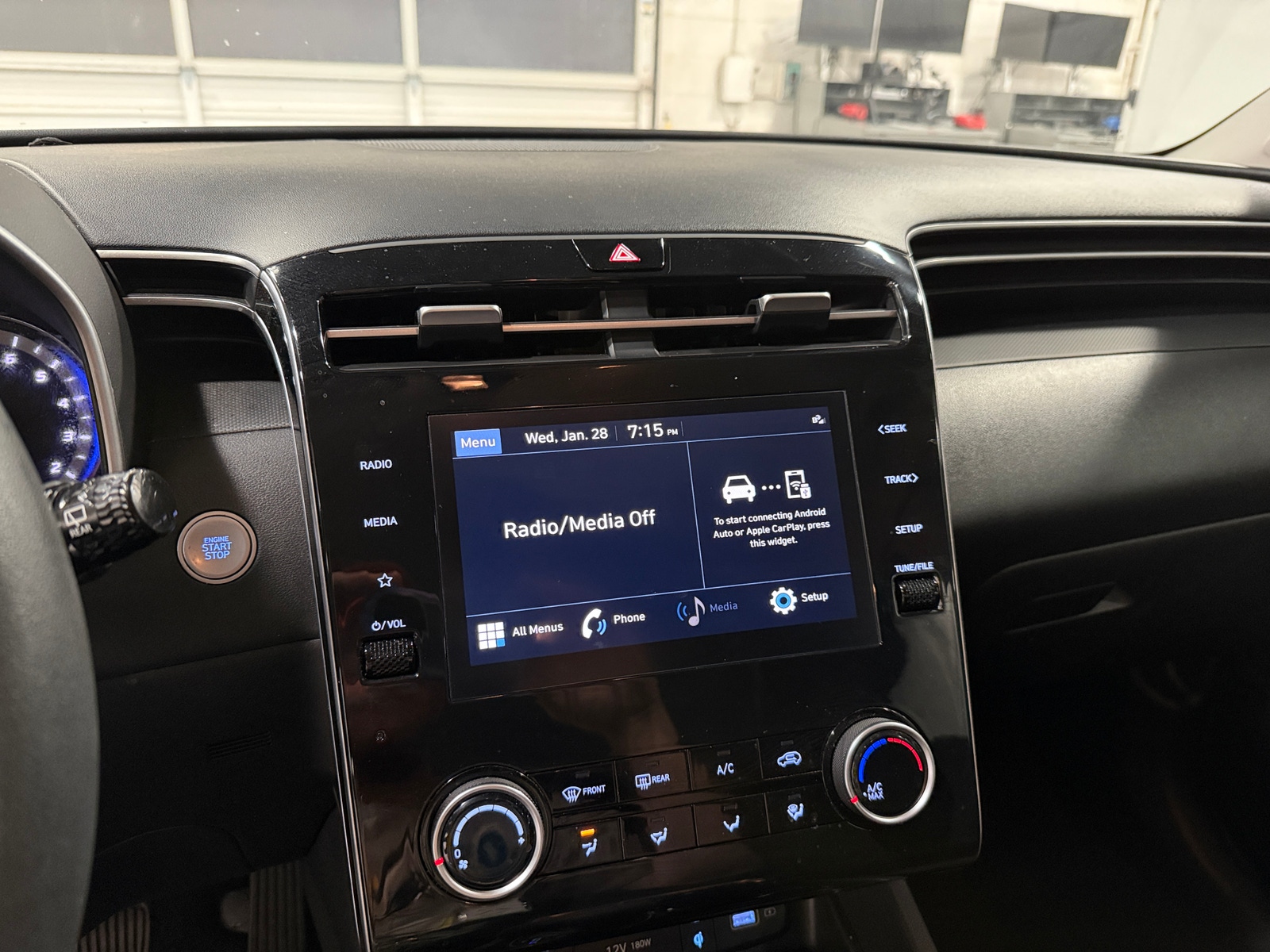 Thumbnail: 2023 Hyundai Tucson - 4