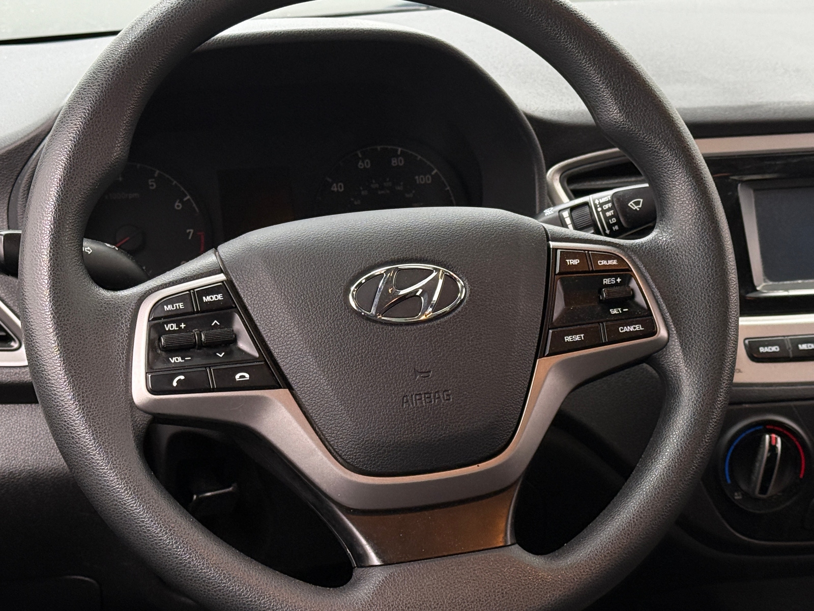 Thumbnail: 2020 Hyundai Accent - 5