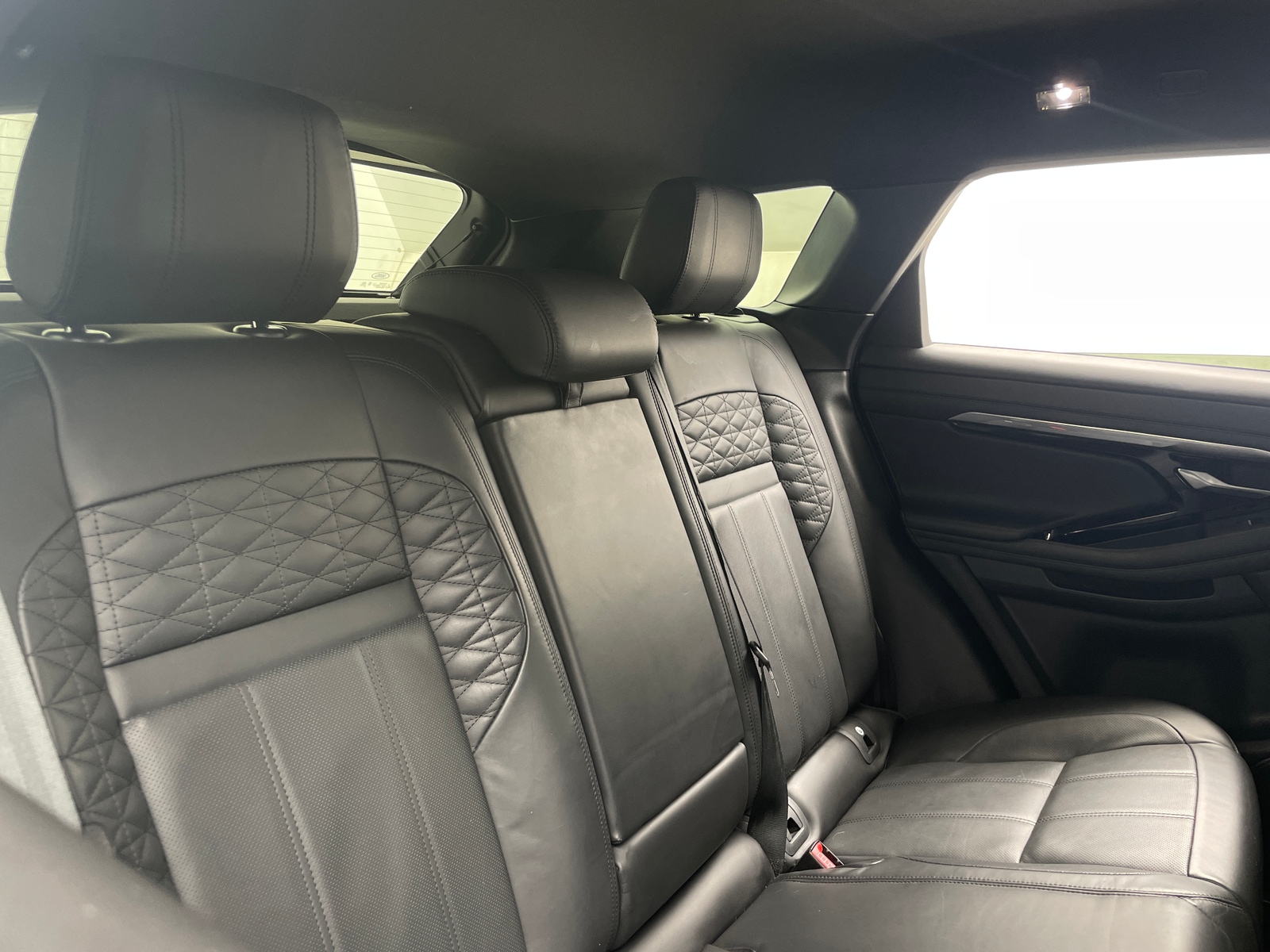 Thumbnail: 2020 Land Rover Range Rover Evoque - 5
