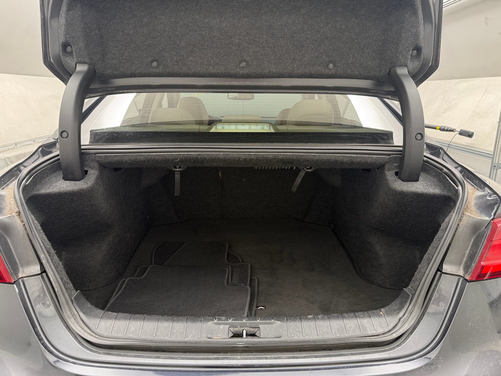 Thumbnail: 2017 Nissan Maxima - 6